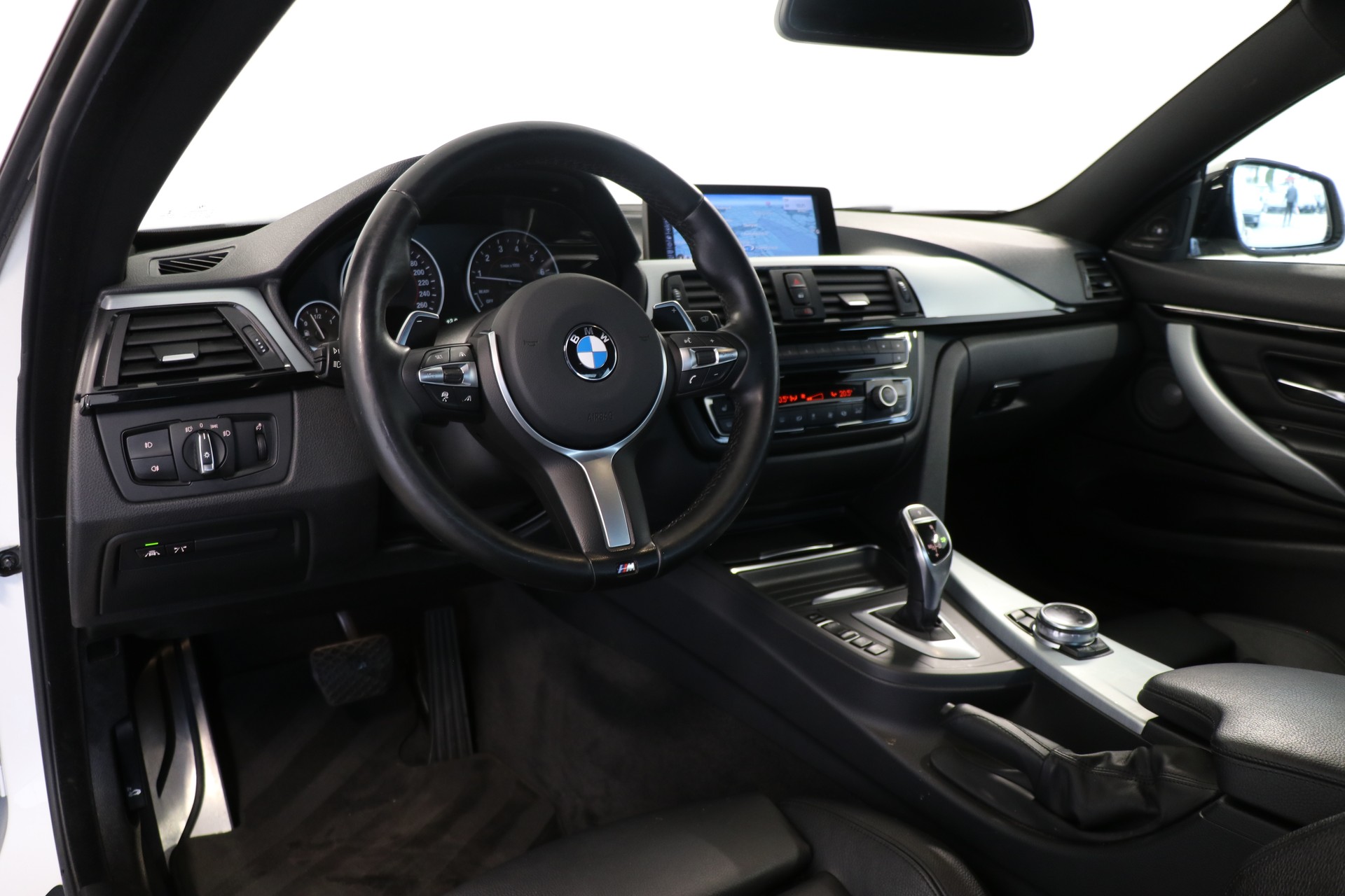 BMW 435i Coupé M-Sport xDrive Steptronic-image-7