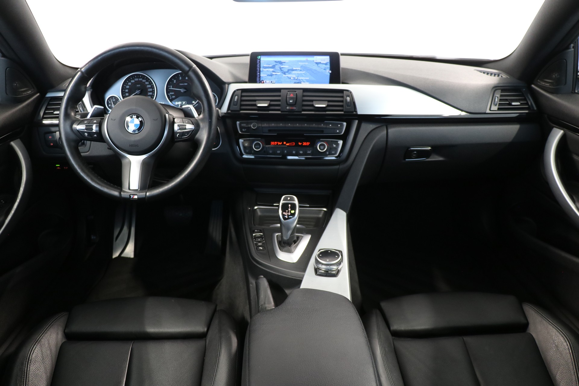 BMW 435i Coupé M-Sport xDrive Steptronic-image-9