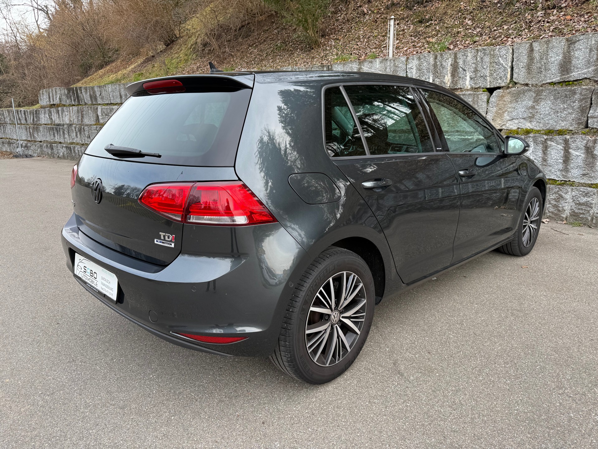 VW Golf 1.6 TDI Allstar DSG-image-3
