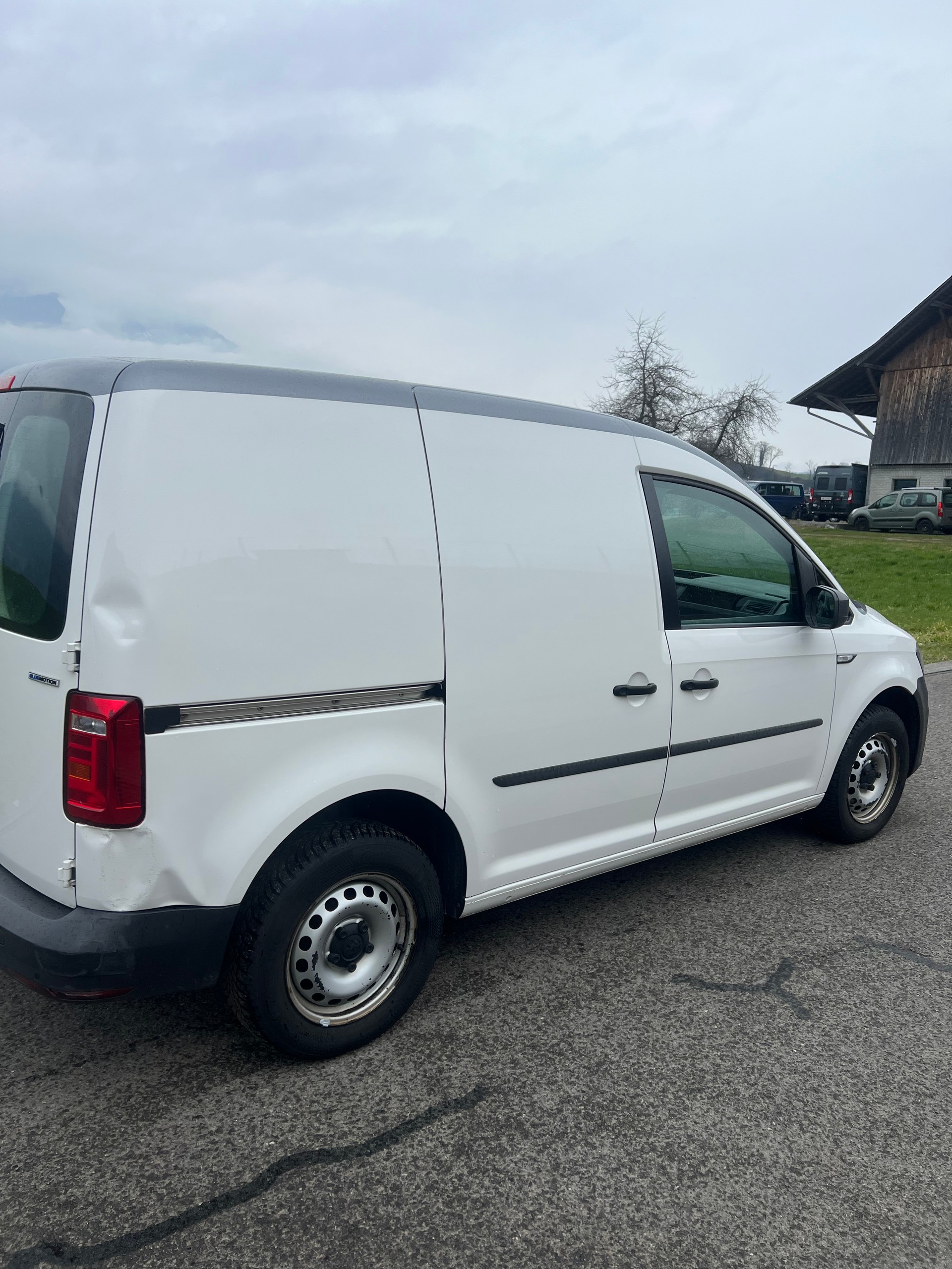 VW CADDY-image-3