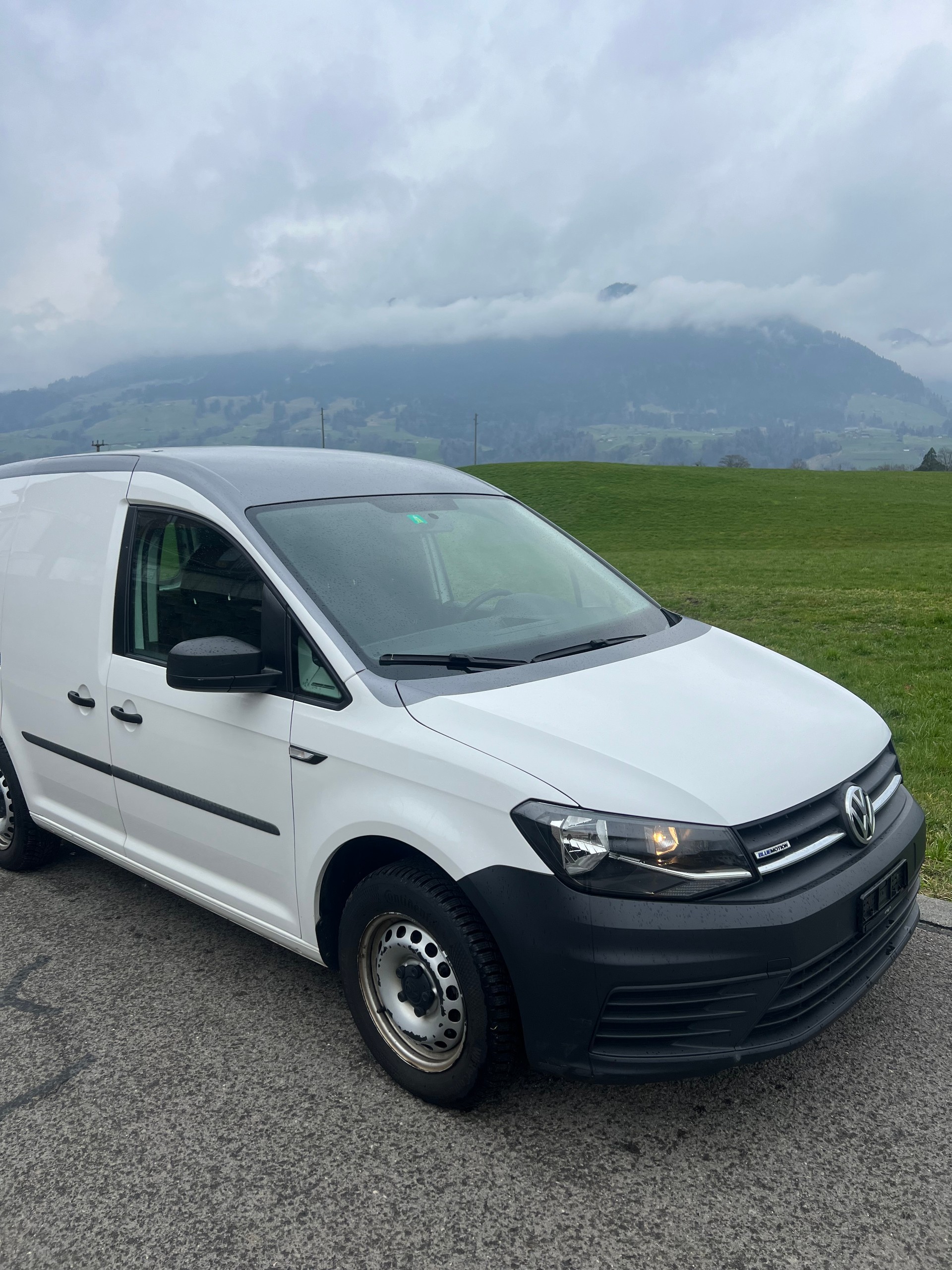 VW CADDY-image-0