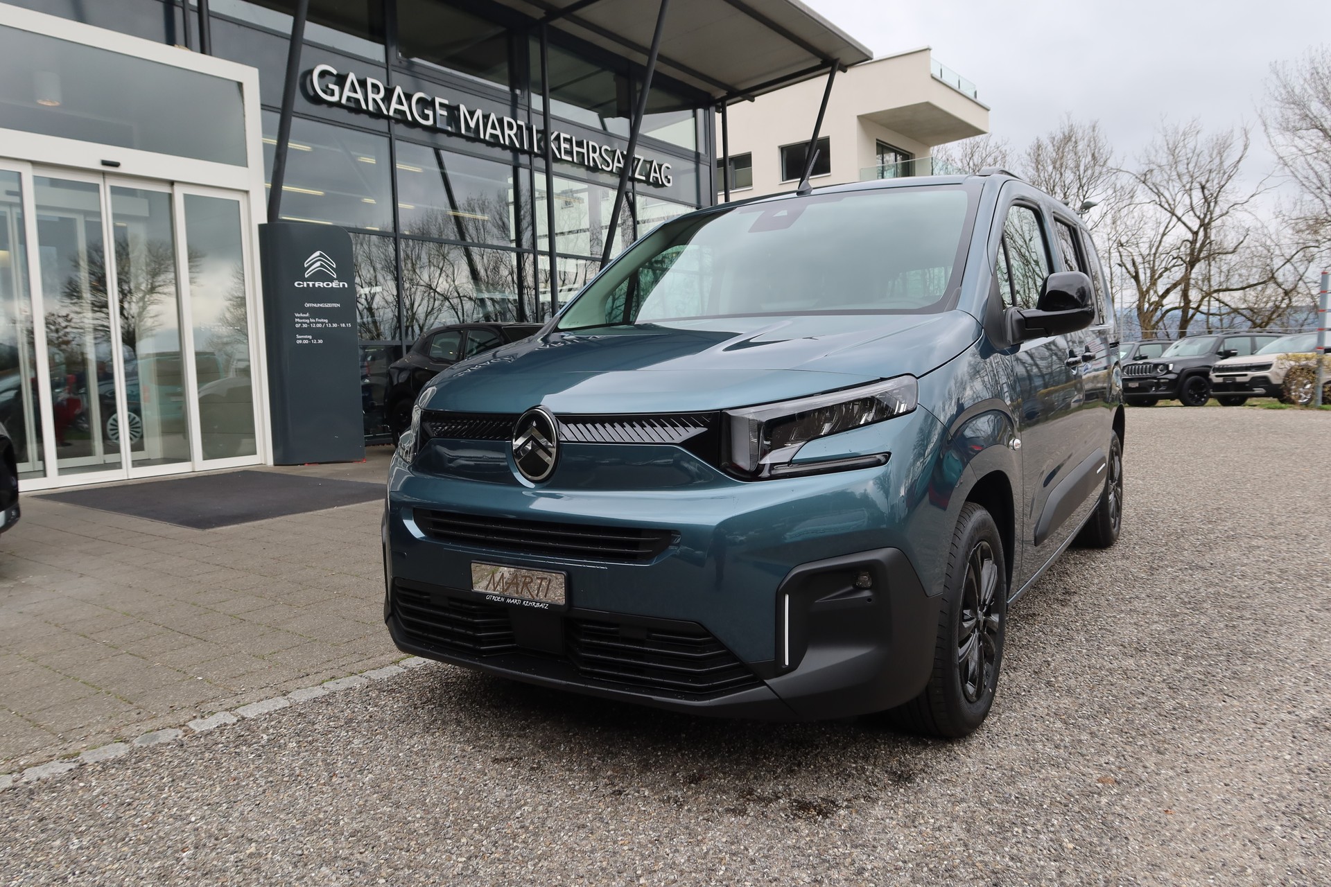 CITROEN Berlingo 1.5HDi Max EAT8-image-0