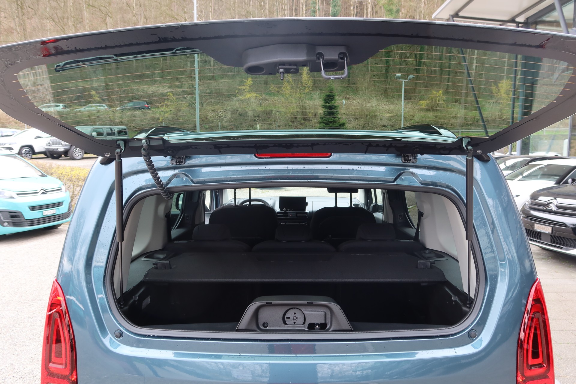 CITROEN Berlingo 1.5HDi Max EAT8-image-7