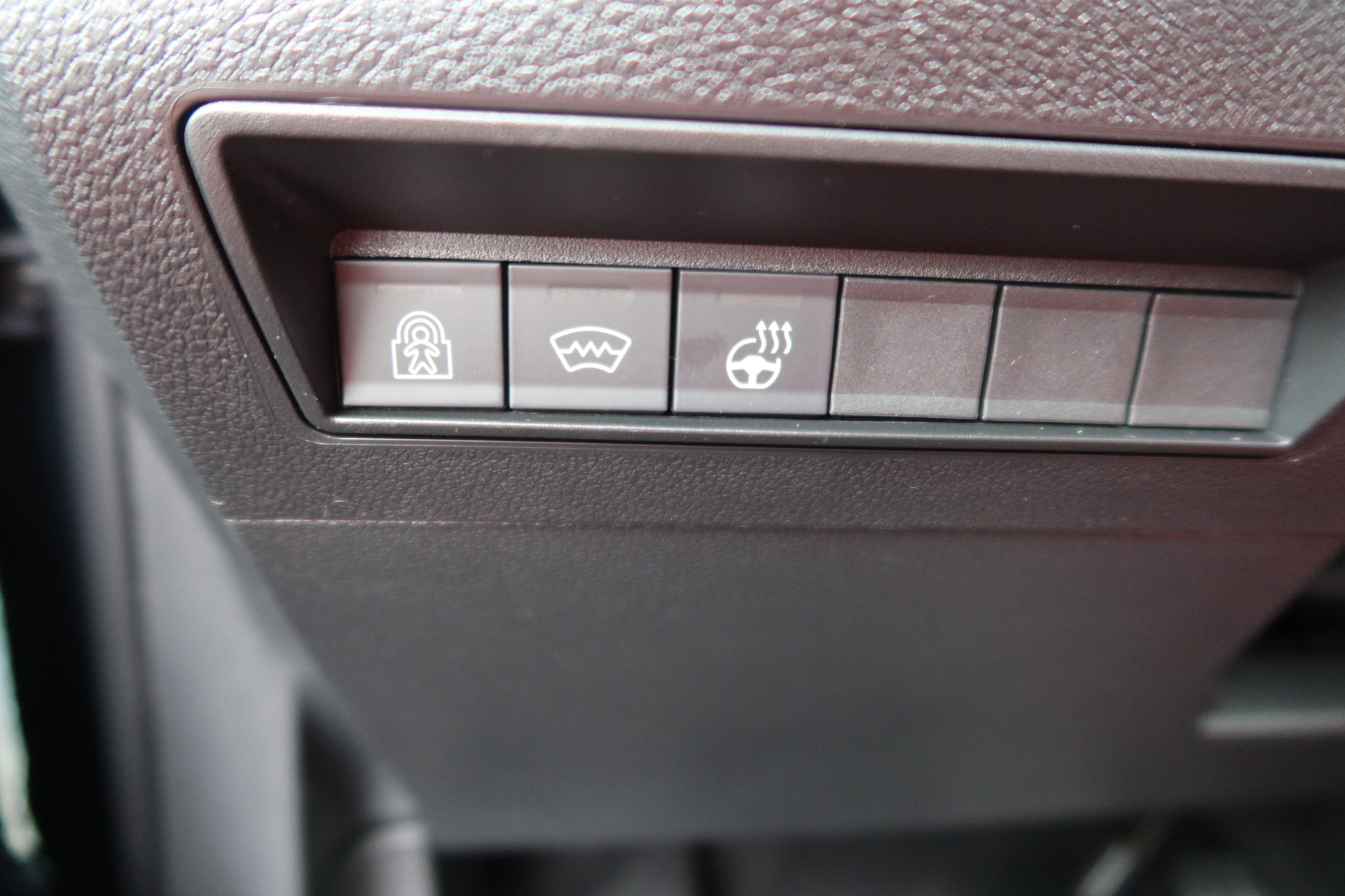 CITROEN Berlingo 1.5HDi Max EAT8-image-14