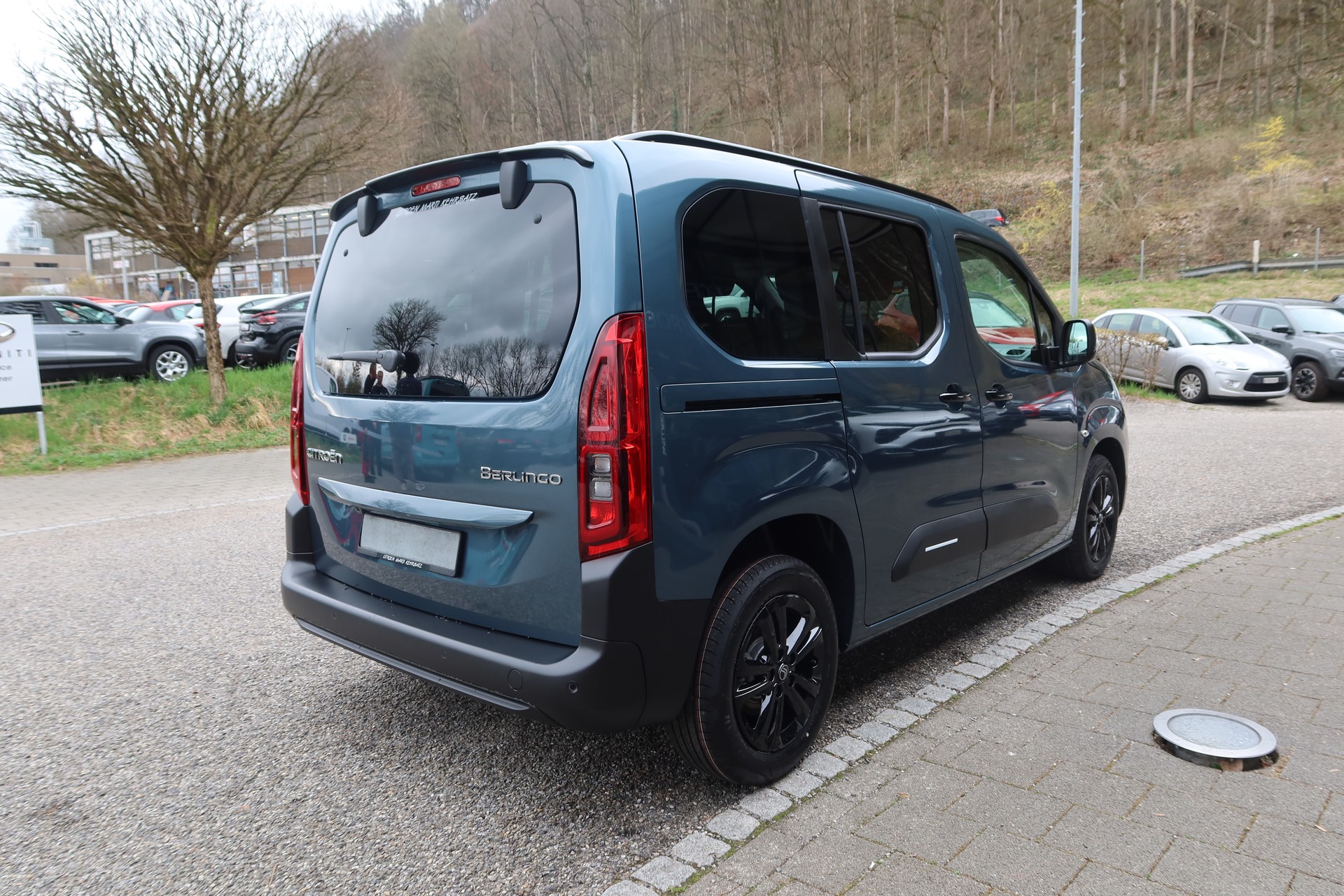 CITROEN Berlingo 1.5HDi Max EAT8-image-5