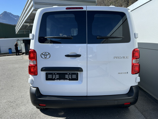 TOYOTA Proace EV 75kWh M Advan.-image-4