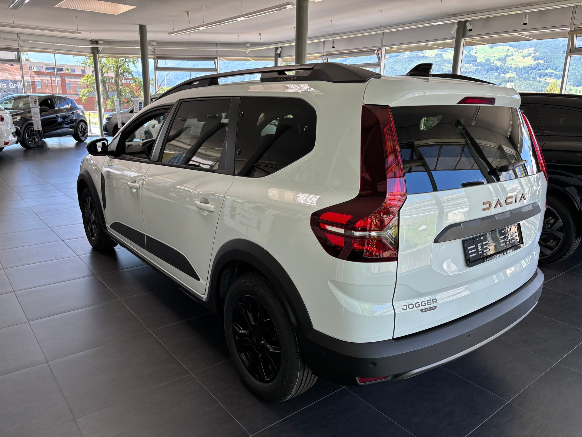 DACIA Jogger Extreme Hybrid 140 7-Plätzer-image-3