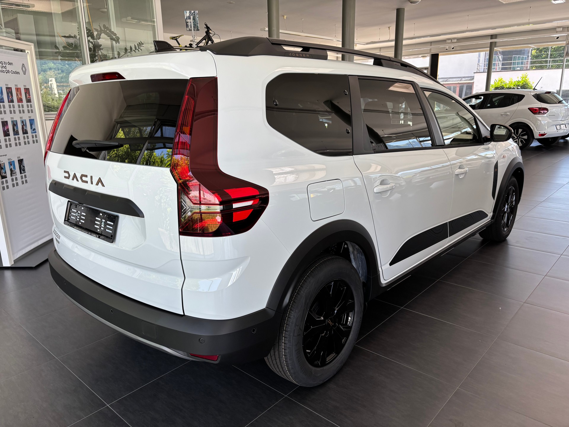 DACIA Jogger Extreme Hybrid 140 7-Plätzer-image-4