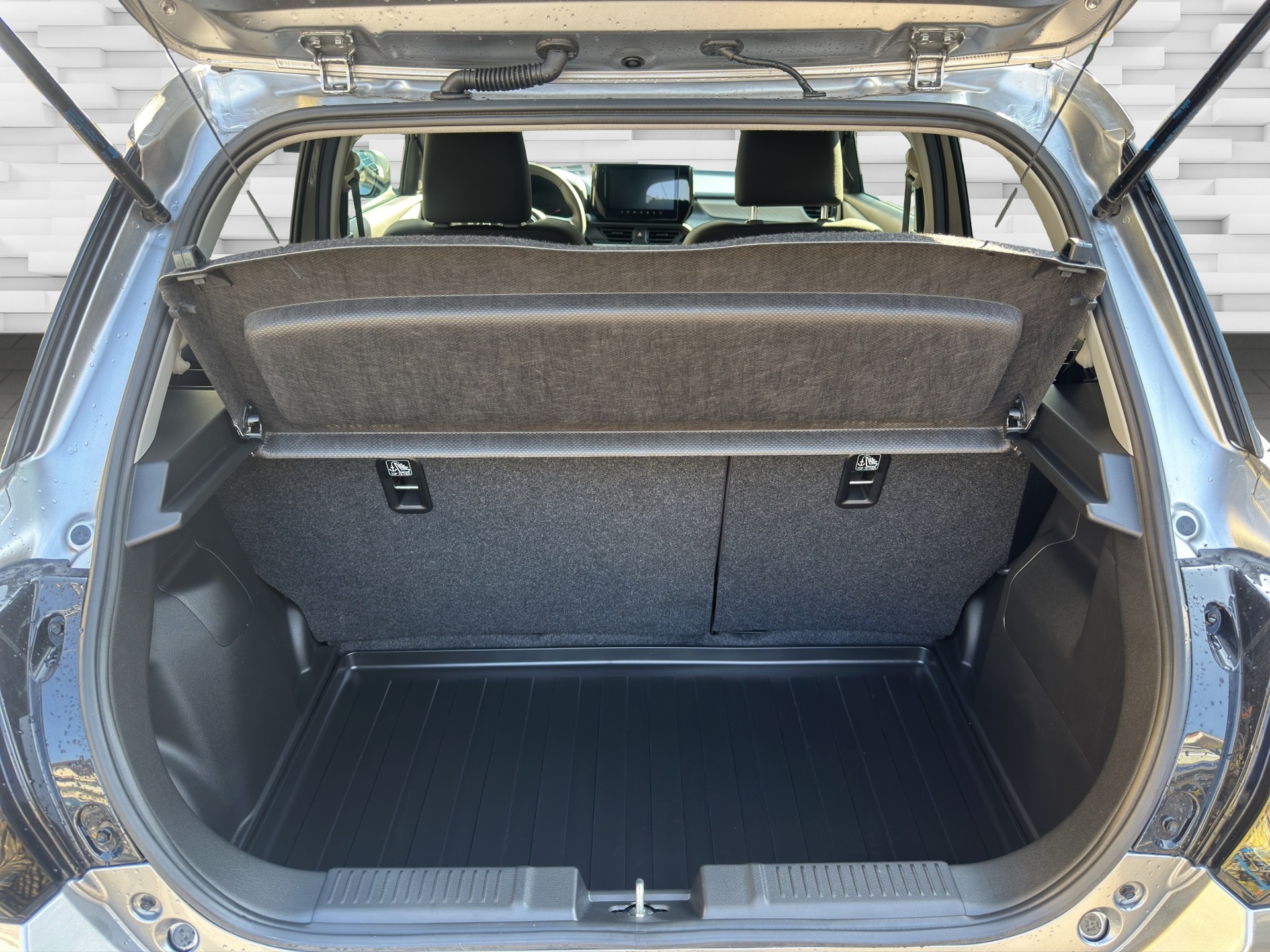 SUZUKI Swift 1.2 Tradizio Hybrid 4x4-image-8