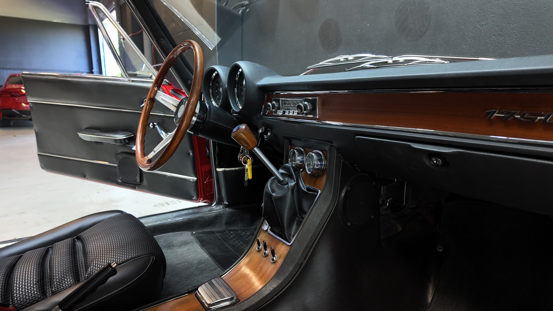 ALFA ROMEO 1750-image-11