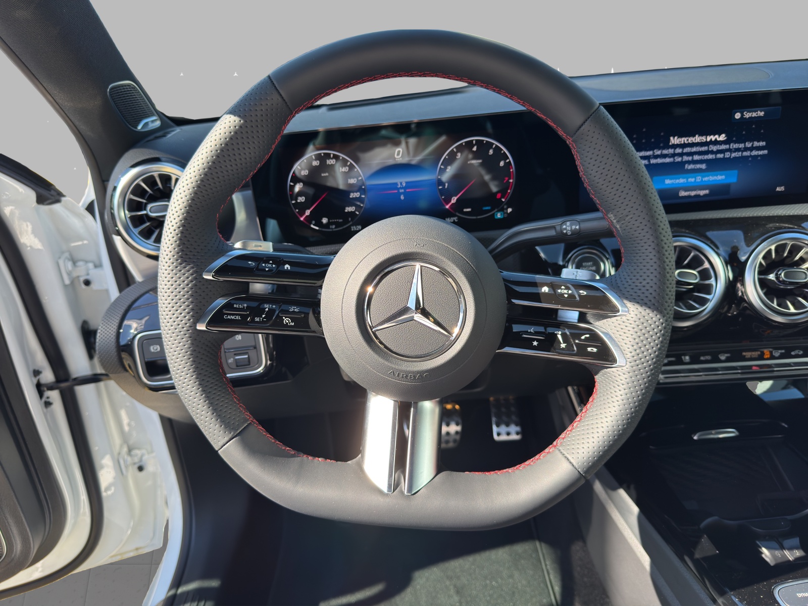 MERCEDES-BENZ A 250 4Matic 8G-DCT-image-10