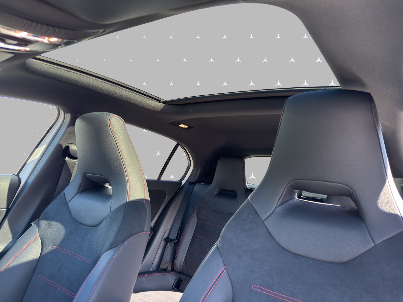 MERCEDES-BENZ A 250 4Matic 8G-DCT-image-8