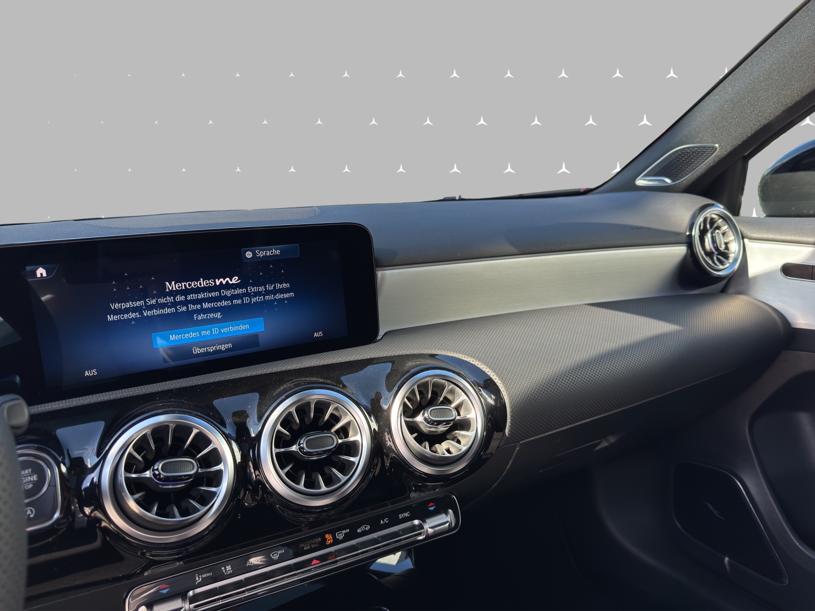 MERCEDES-BENZ A 250 4Matic 8G-DCT-image-11