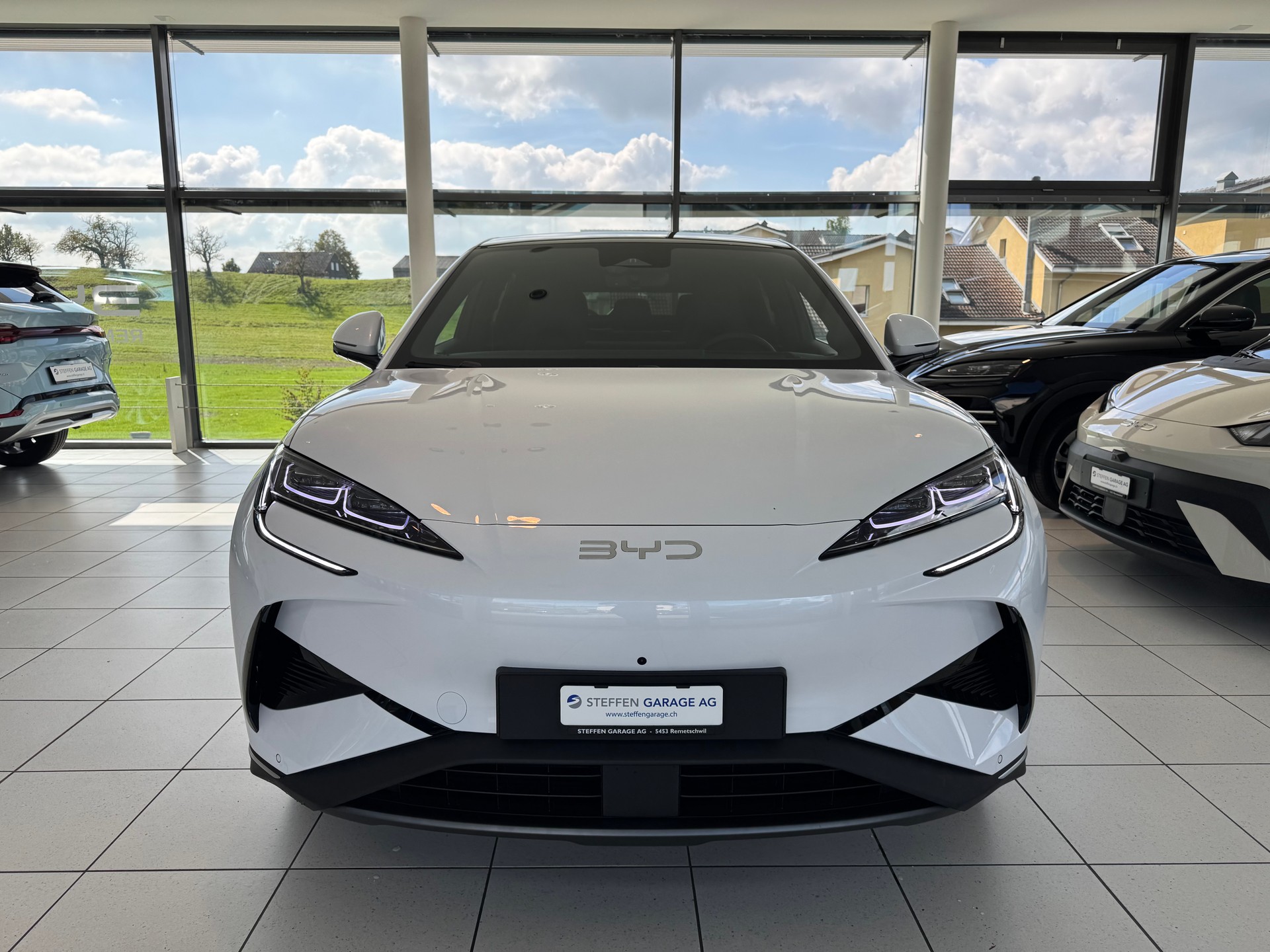 BYD Sealion 7 91,3 kWh Excellence-showroom-element-1