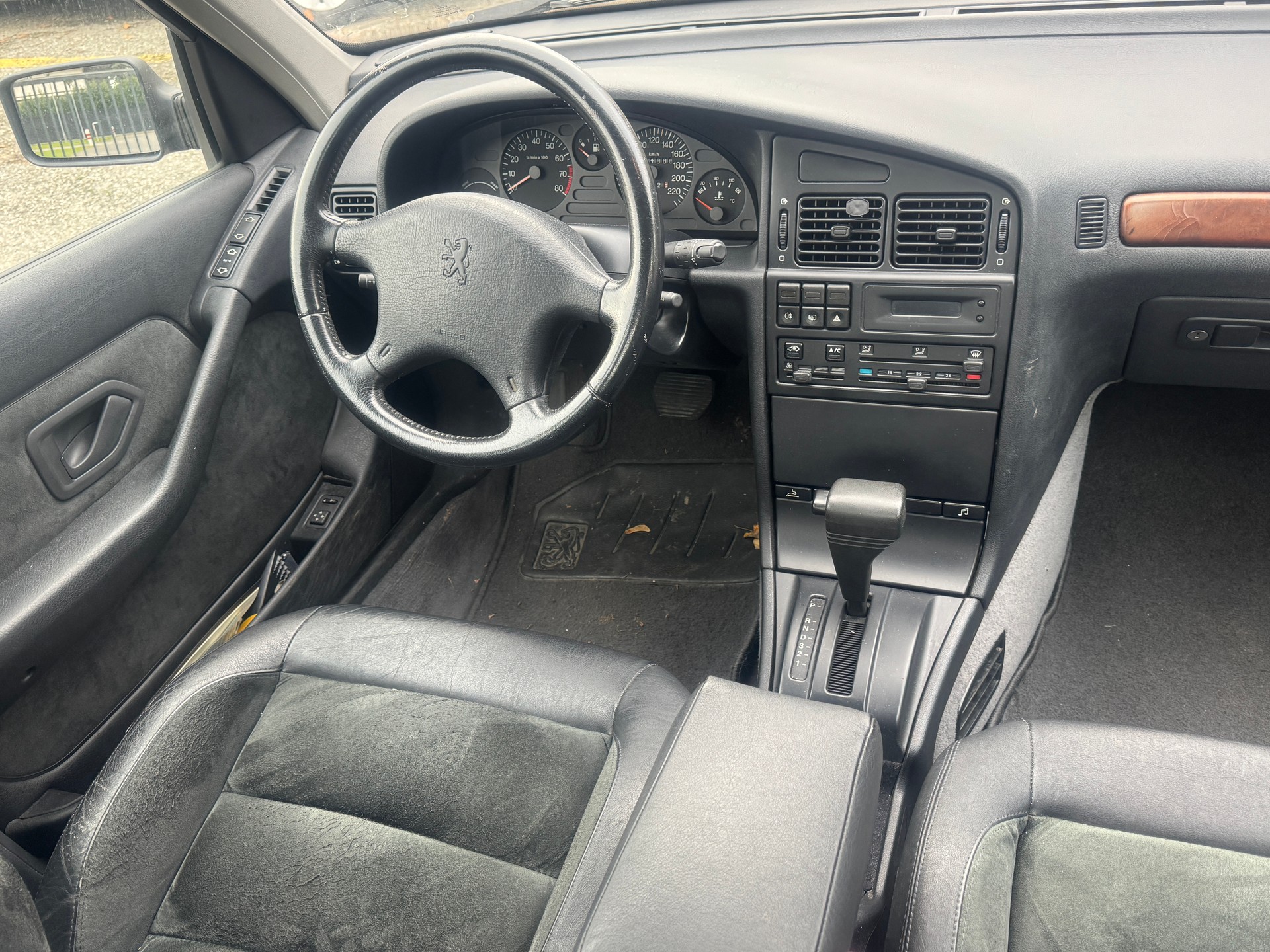 PEUGEOT 405 2.0 Exclusive-image-11
