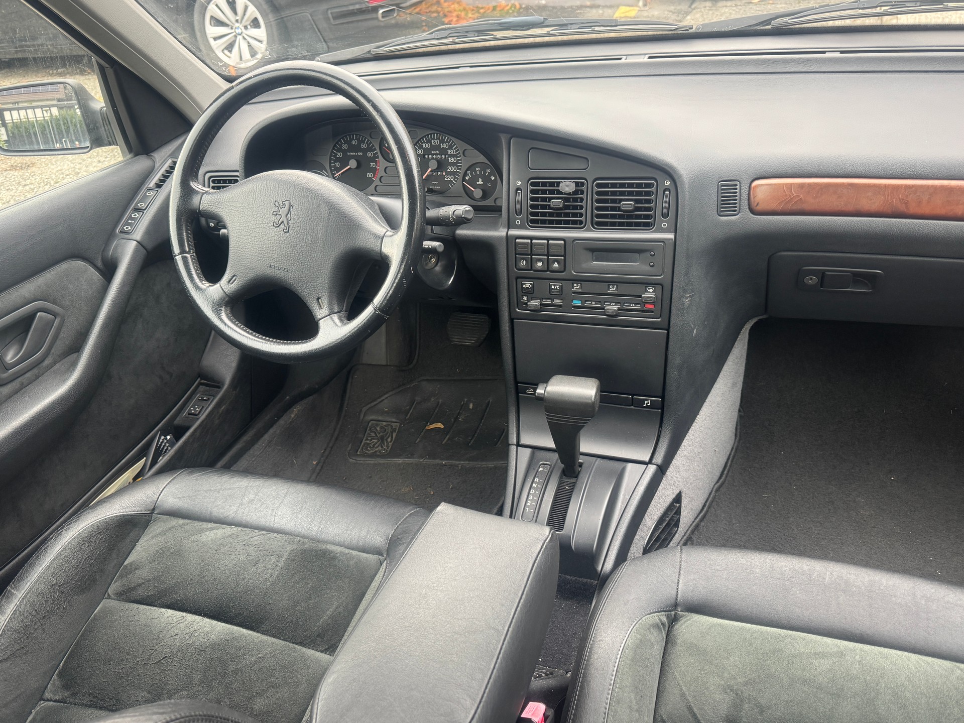 PEUGEOT 405 2.0 Exclusive-image-10