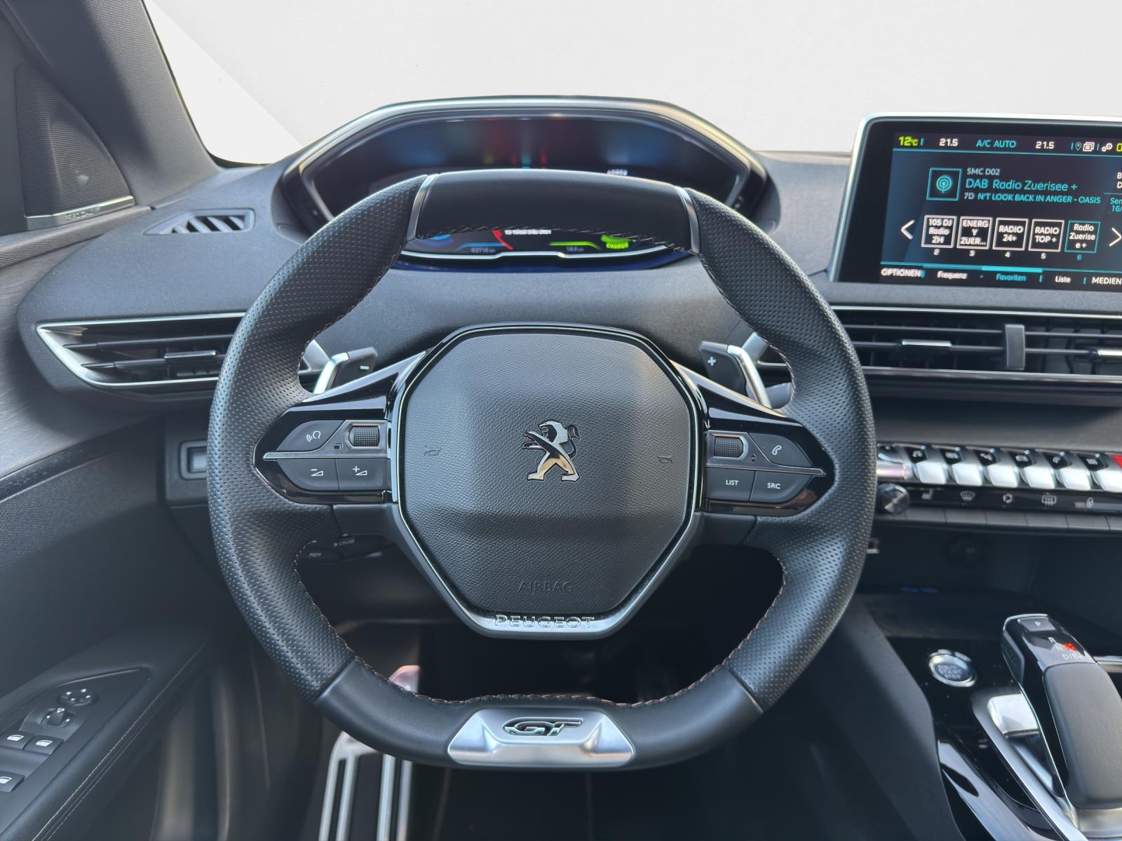 PEUGEOT 3008 1.6 Plug-in Hybrid4 GT 300PS-image-9