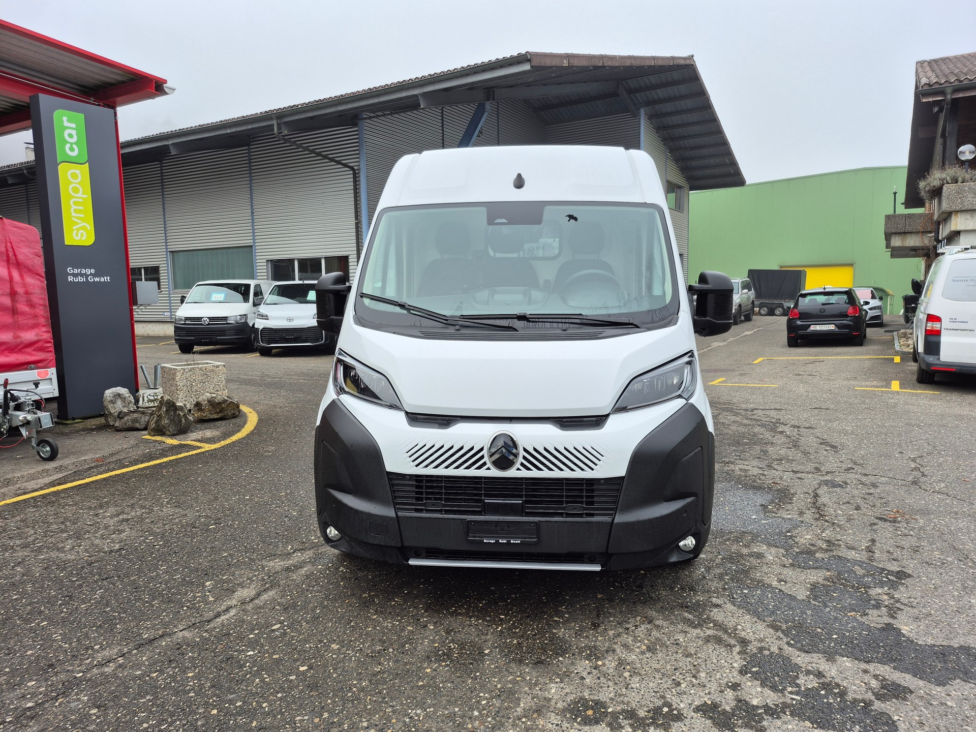 CITROEN Jumper 35 2.2 BlueHDi 140 L2H2-image-1