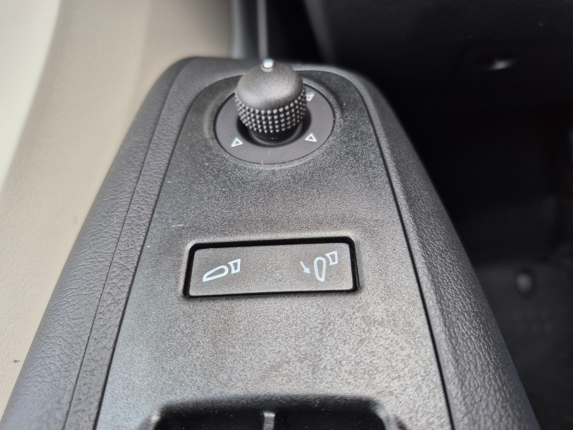CITROEN Jumper 35 2.2 BlueHDi 140 L2H2-image-20