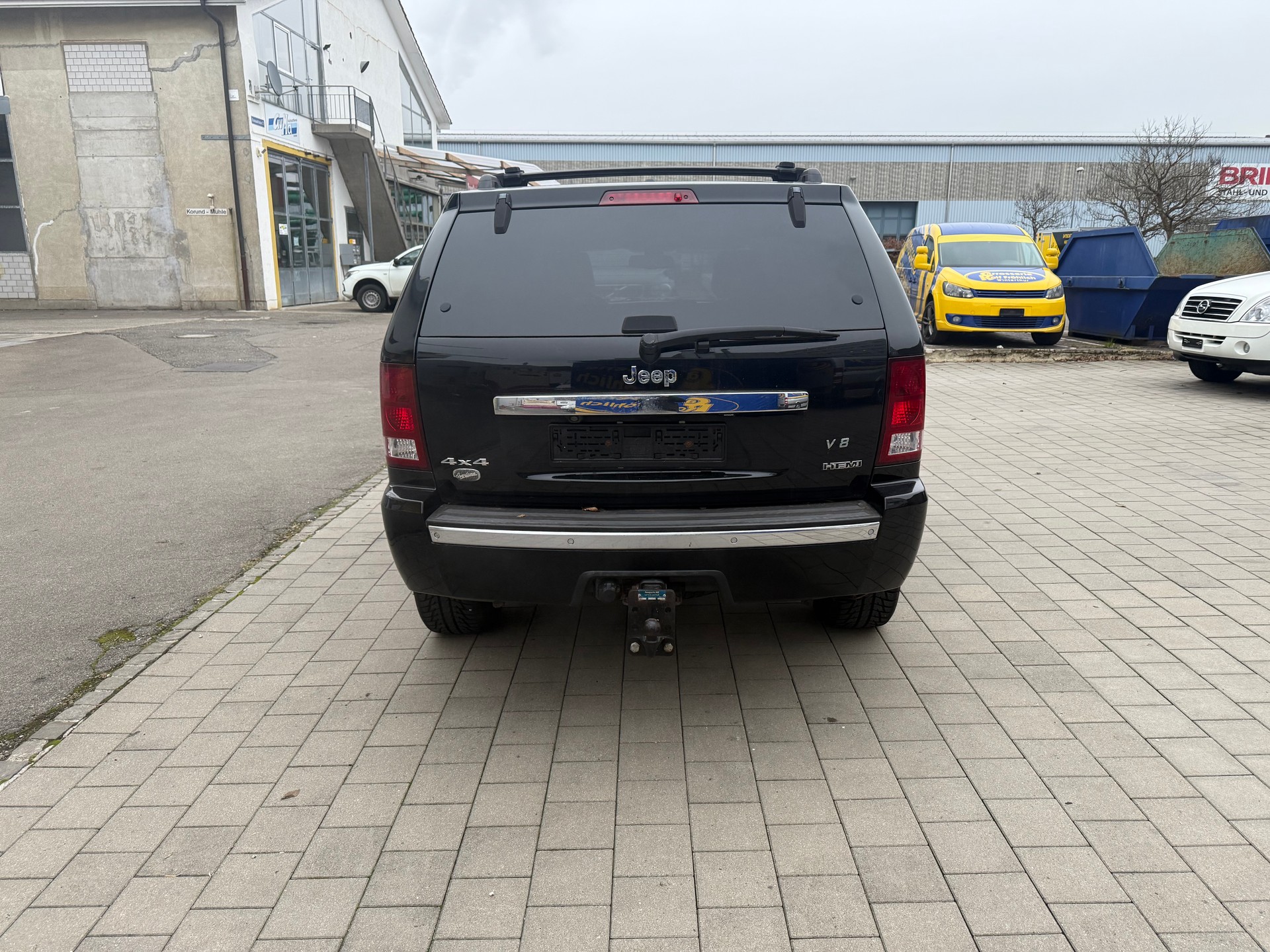 JEEP Grand Cherokee 5.7 HEMI Overland Automatic-image-5
