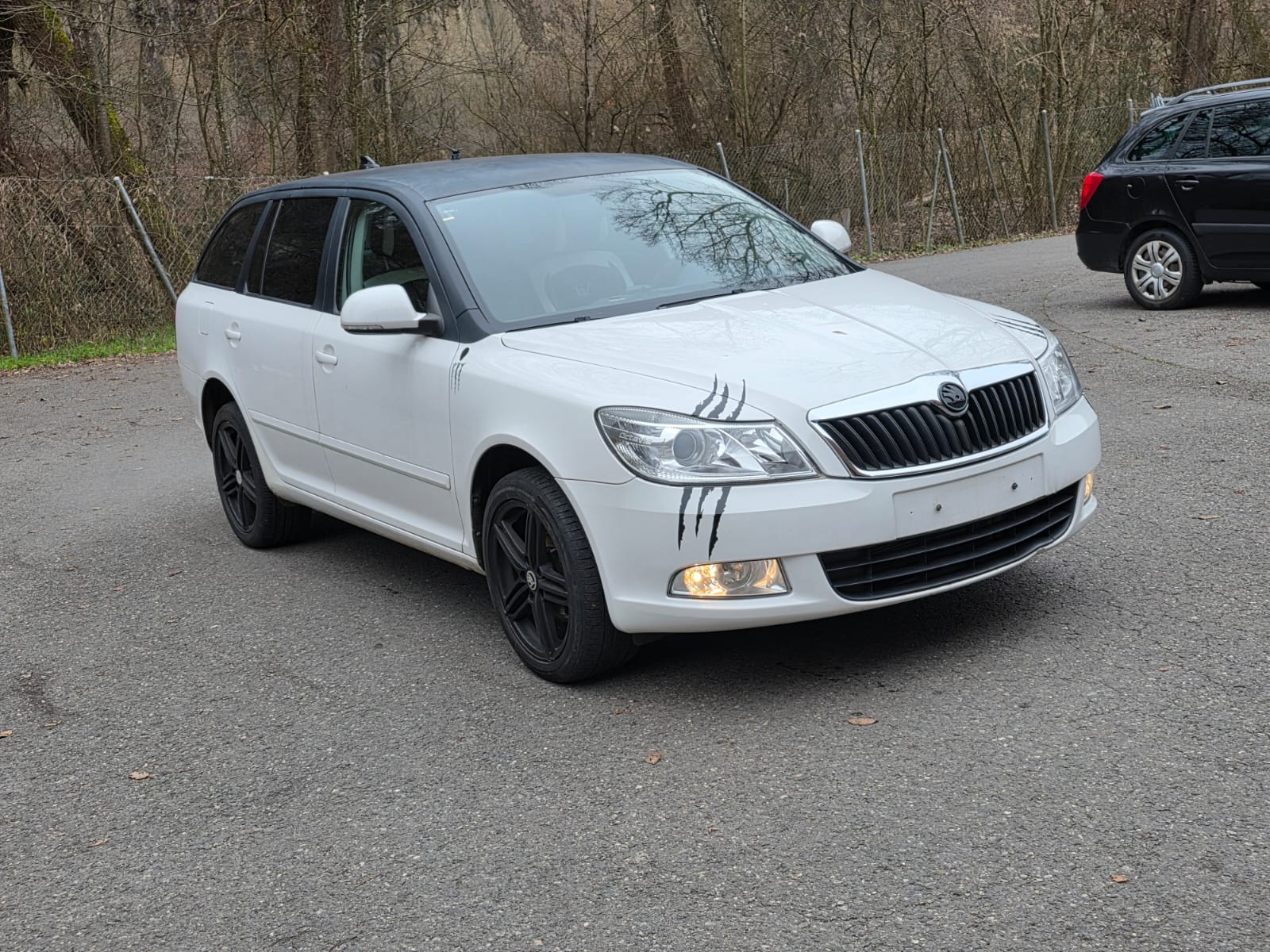 SKODA Octavia Combi 1.8 TSI Laurin & Klement 4x4-image-1