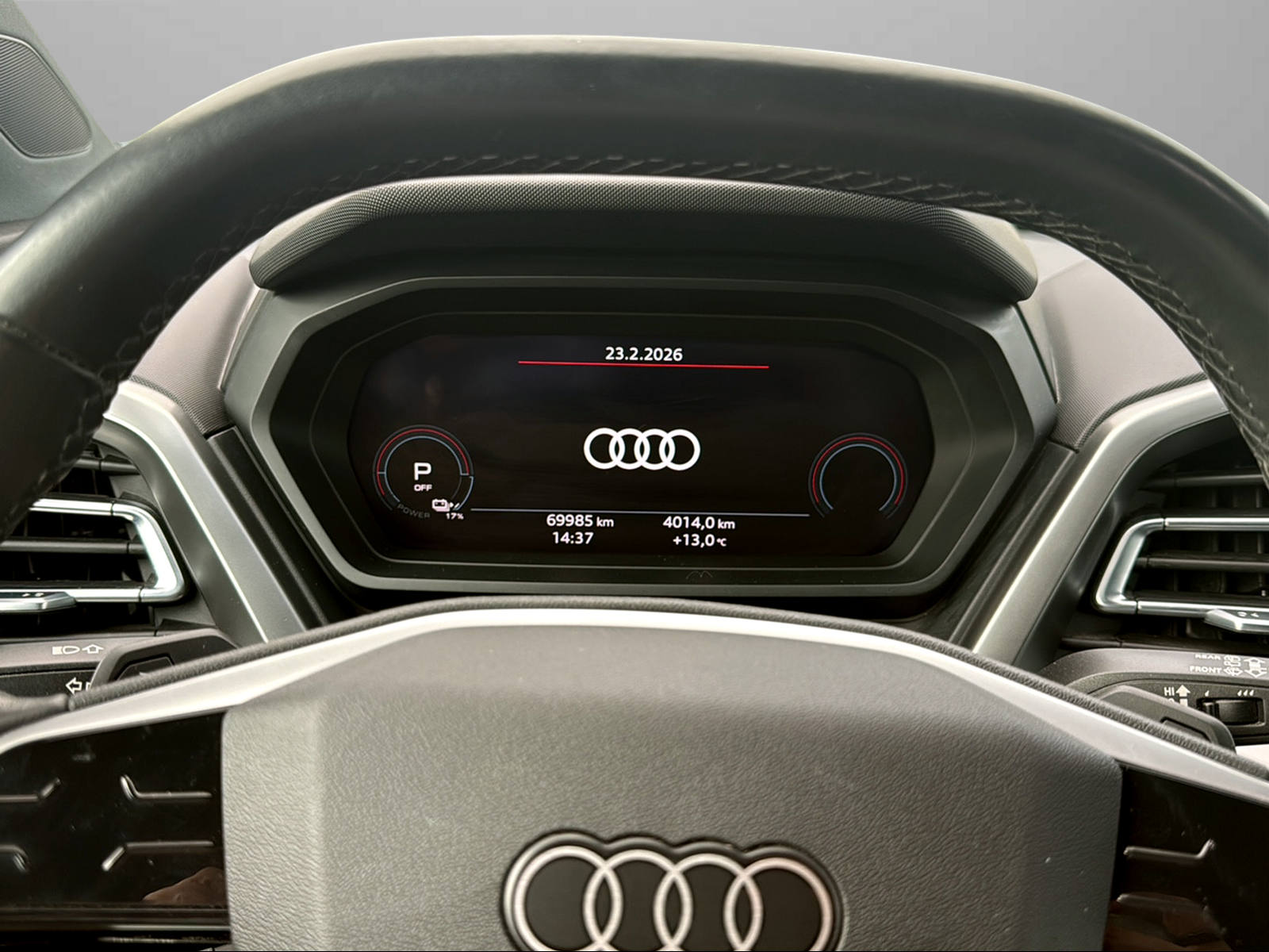 AUDI Q4 e-tron 40-image-13