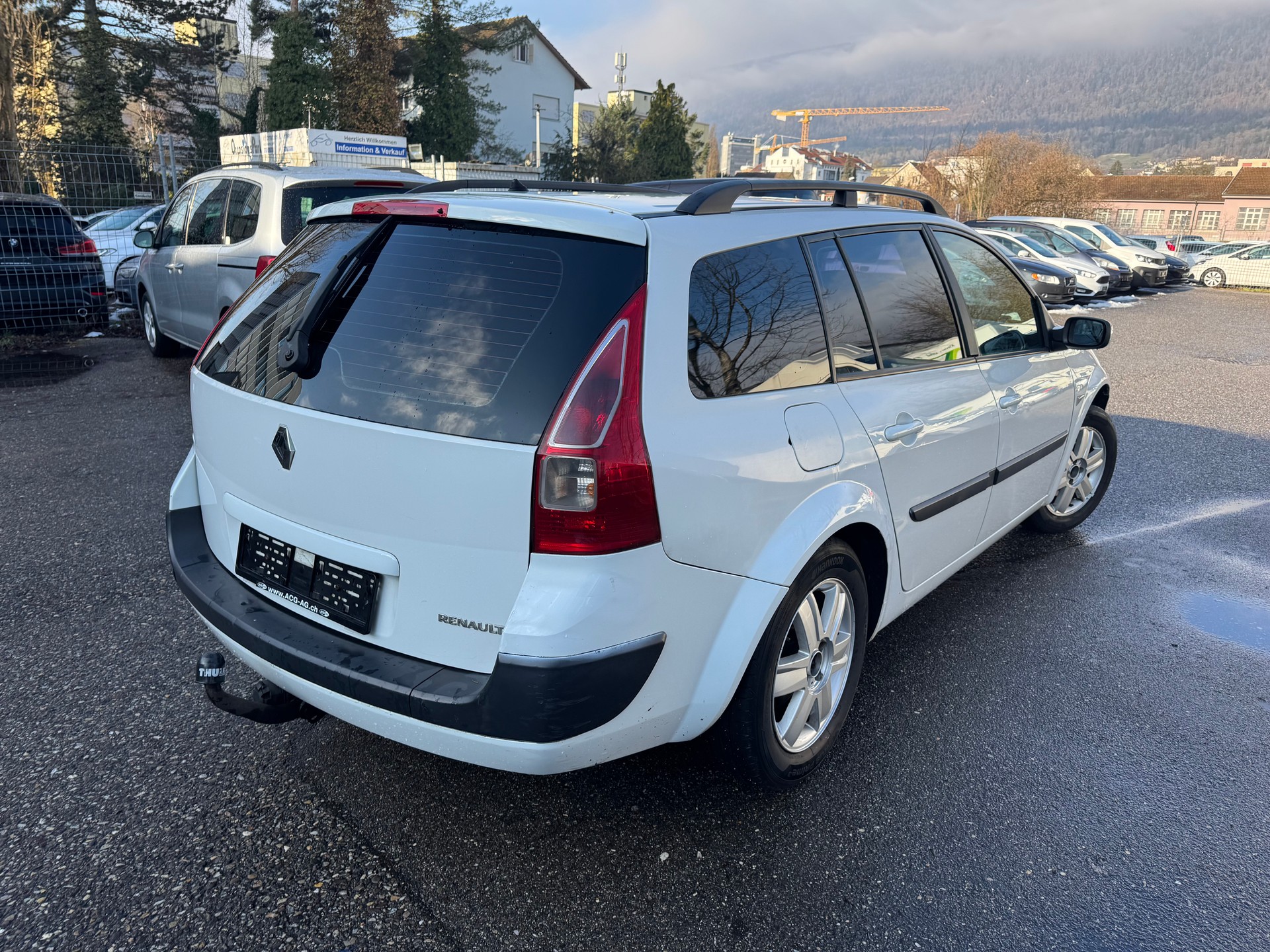 RENAULT Mégane Break 1.5 dCi Expression * Klimaanlage * 04x Airbag * AHK 1350Kg * B04 * Letzte MFK-image-4