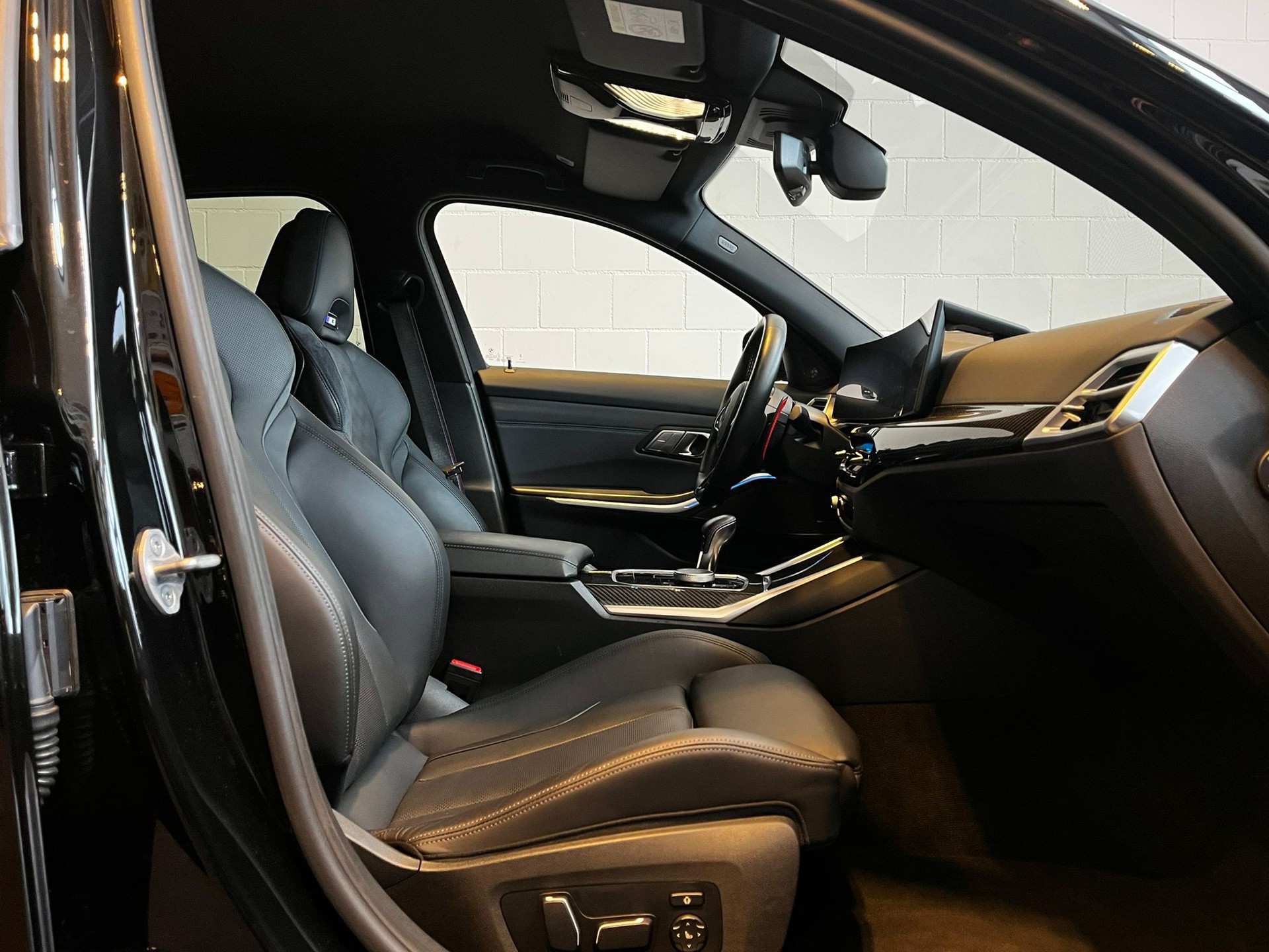BMW M3 Competition M xDrive-image-15
