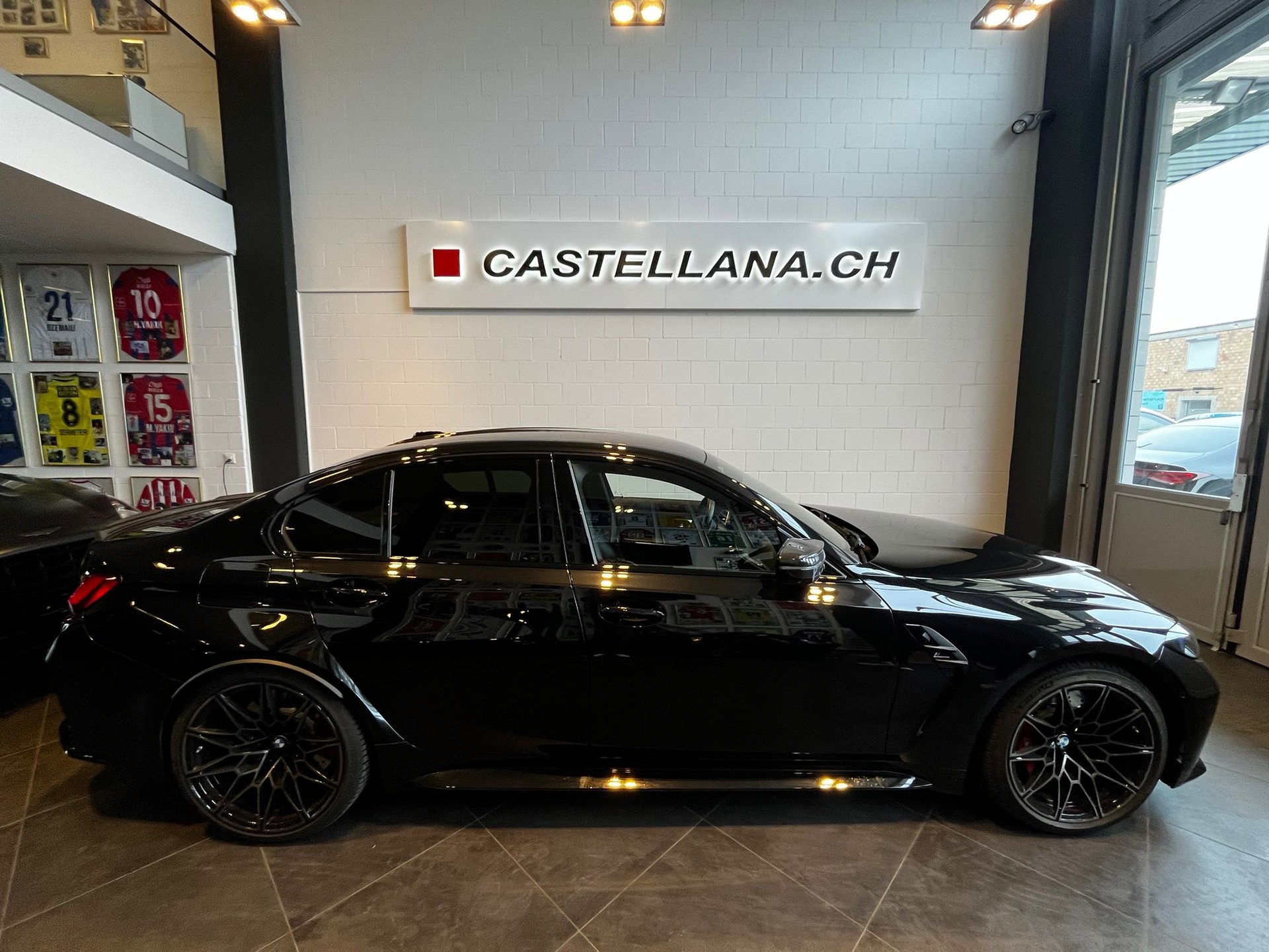 BMW M3 Competition M xDrive-image-4