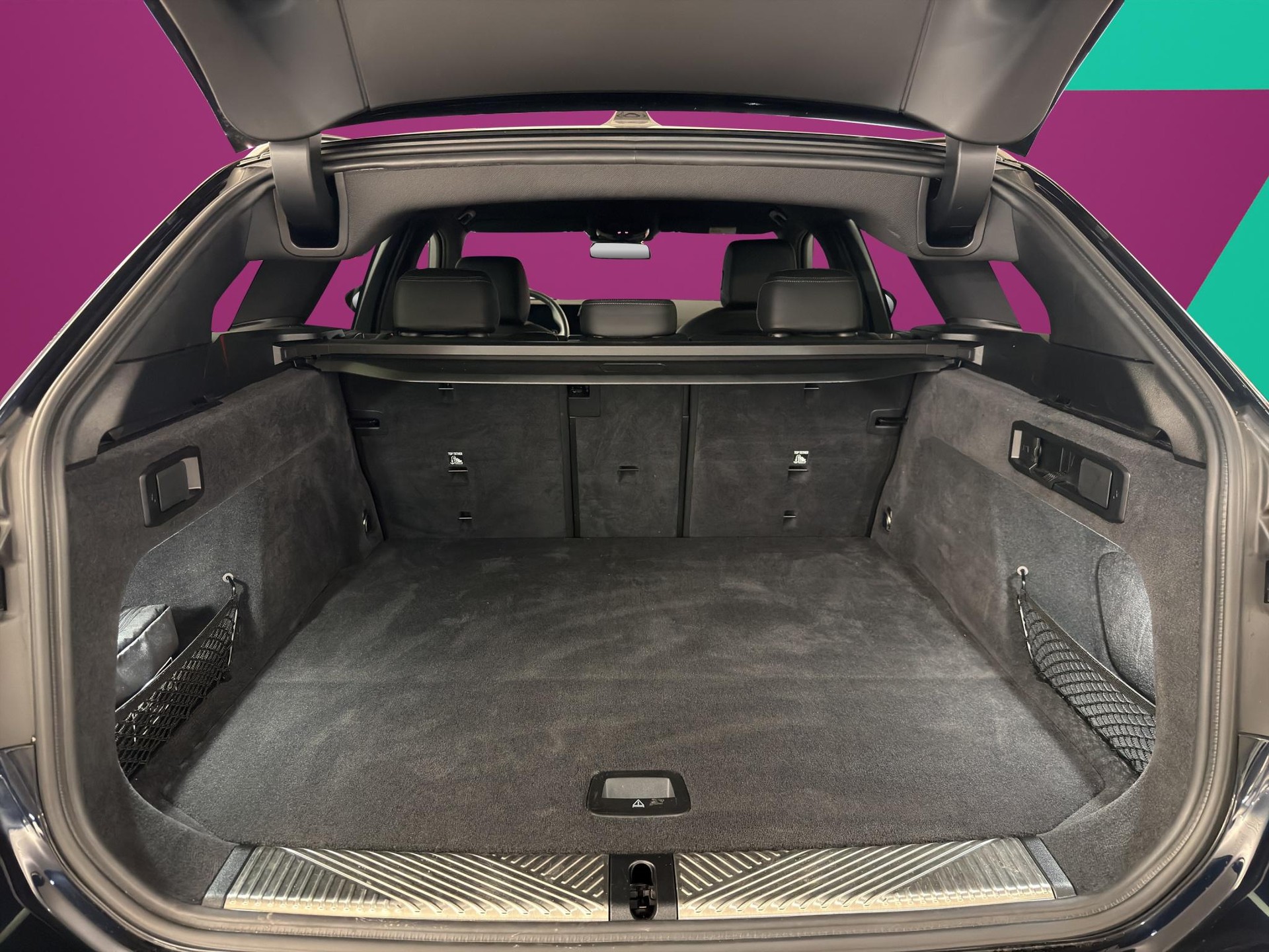 BMW 520d xDrive Touring-image-9