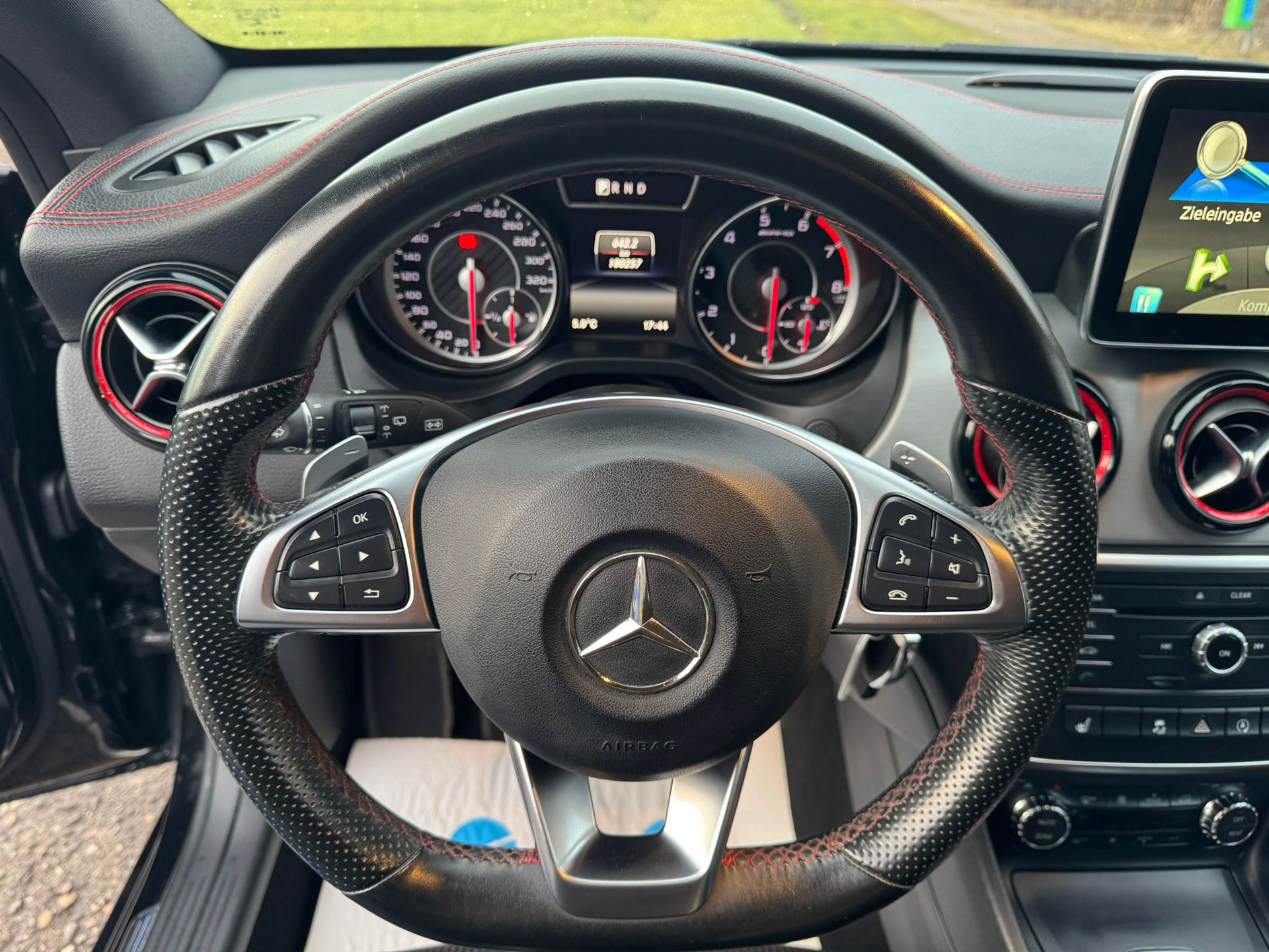 MERCEDES-BENZ CLA Shooting Brake 45 AMG 4Matic Speedshift-image-20