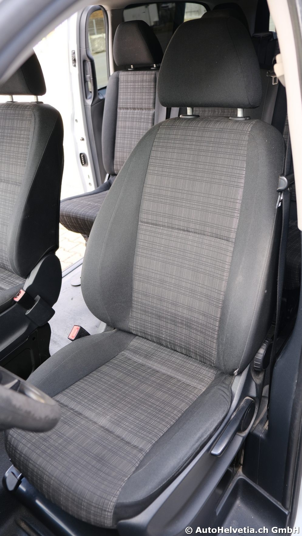 MERCEDES-BENZ Vito 116 BlueTec Tourer Pro L-image-11