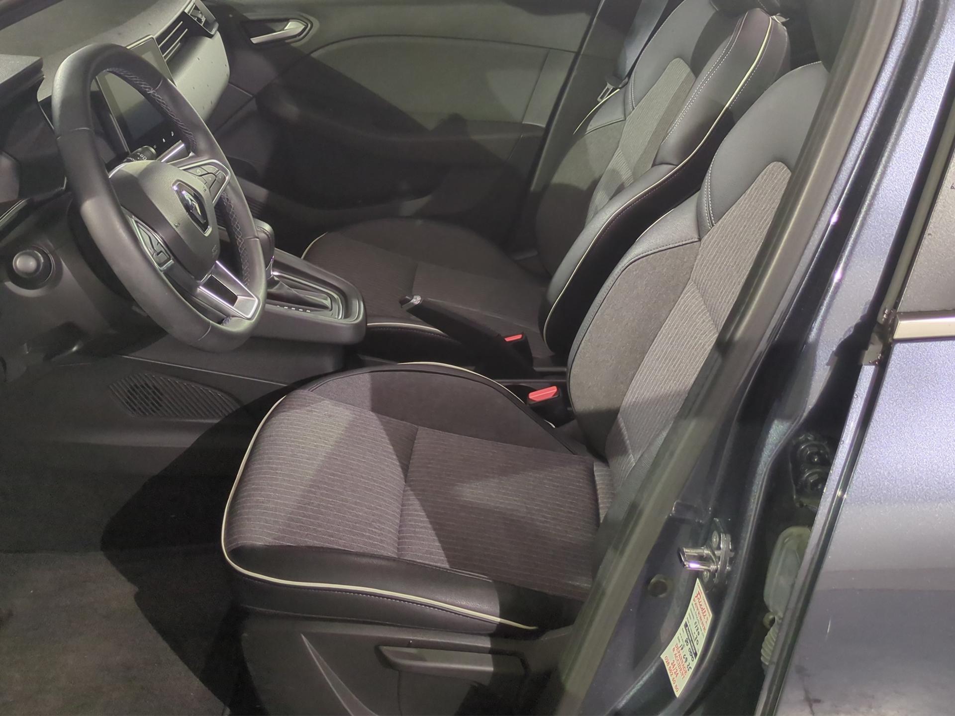 RENAULT Clio 1.6 E-Tech Intens-image-8