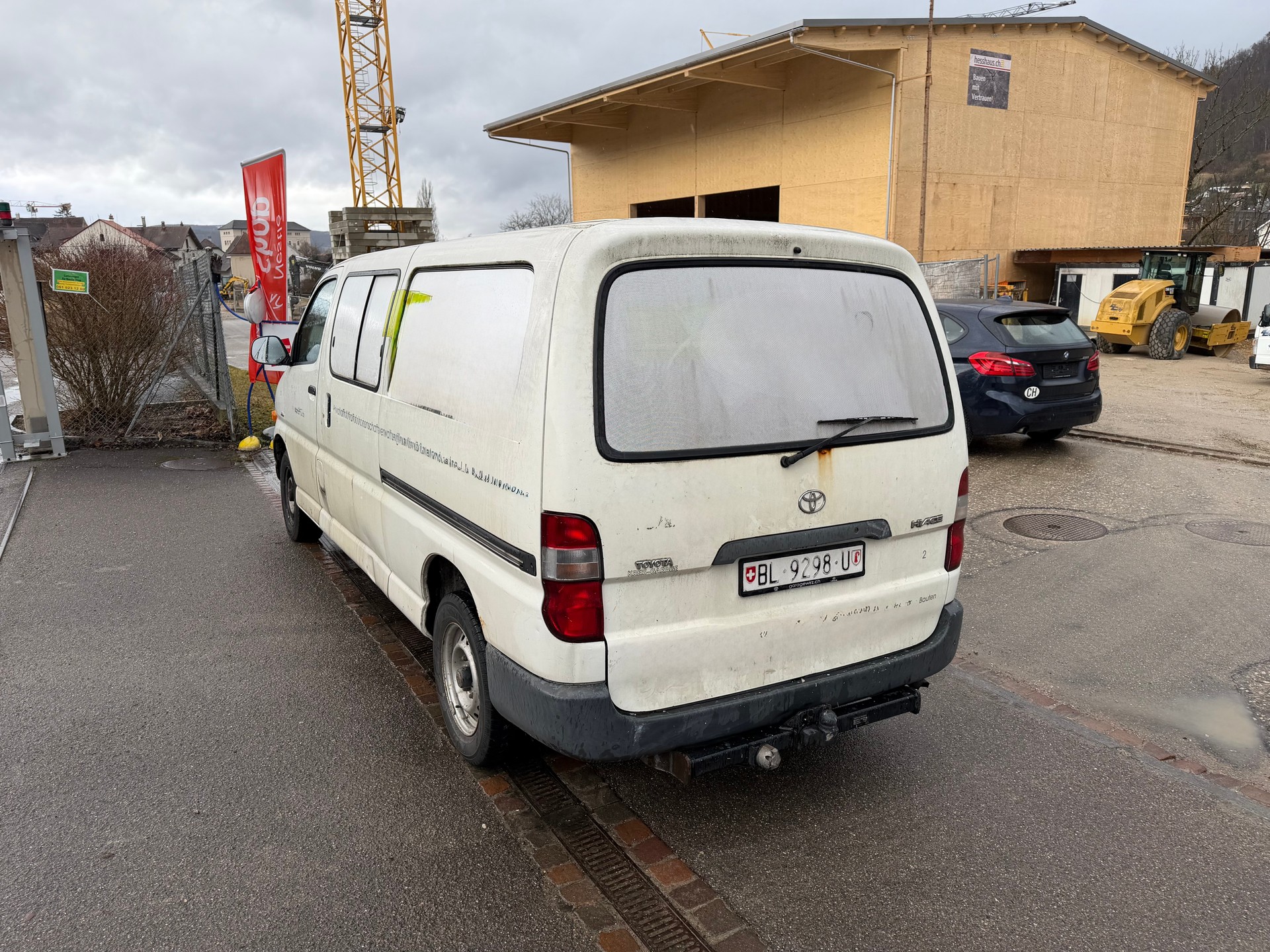TOYOTA Hiace D-4D A/T LWB Kombi-image-2