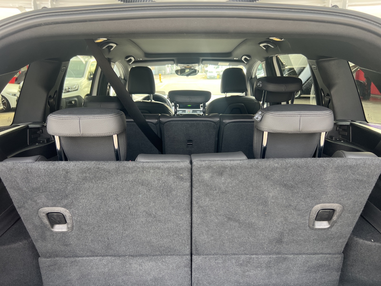 BMW 220d xDrive Gran Tourer Steptronic Luxury Line-image-21