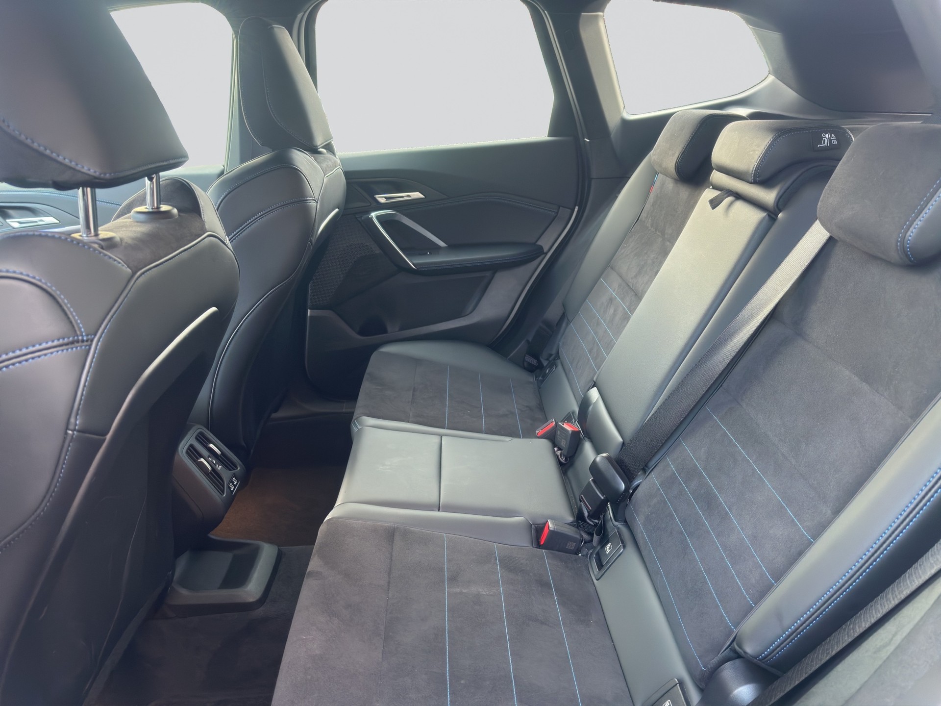 BMW X1 sDrive 18i M Sport-image-7