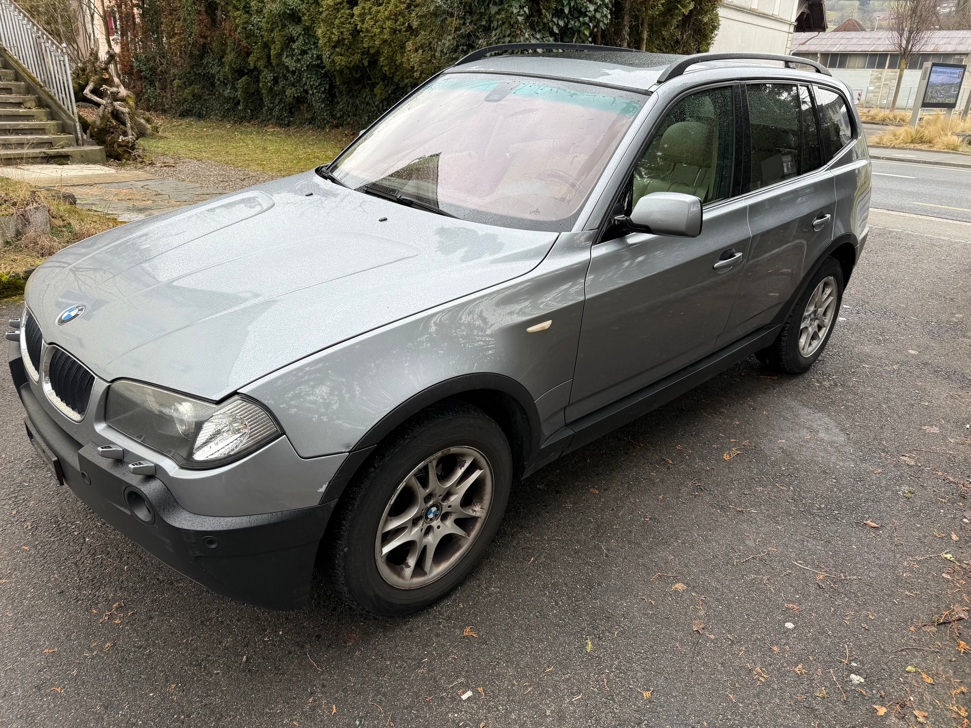 BMW X3 3.0i-image-2