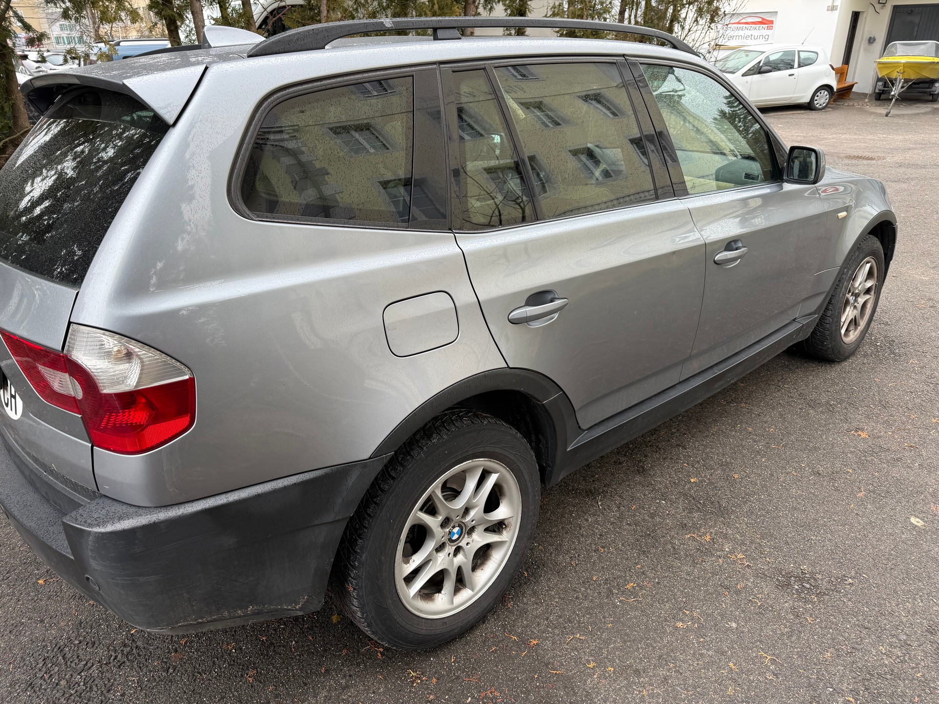 BMW X3 3.0i-image-4