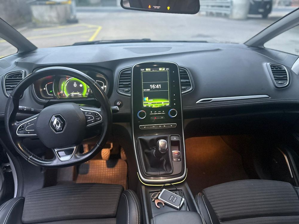 RENAULT Grand Scénic 1.2 16V Turbo Zen-image-8