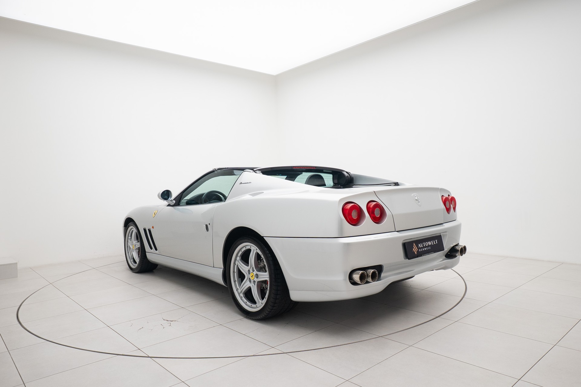 FERRARI 575 Superamerica HGTC 1 OF 559-showroom-element-2