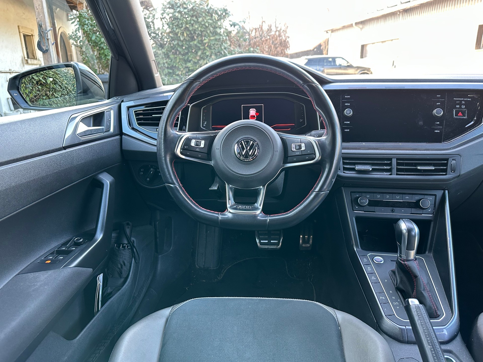 VW Polo 2.0 TSI GTI DSG-image-3