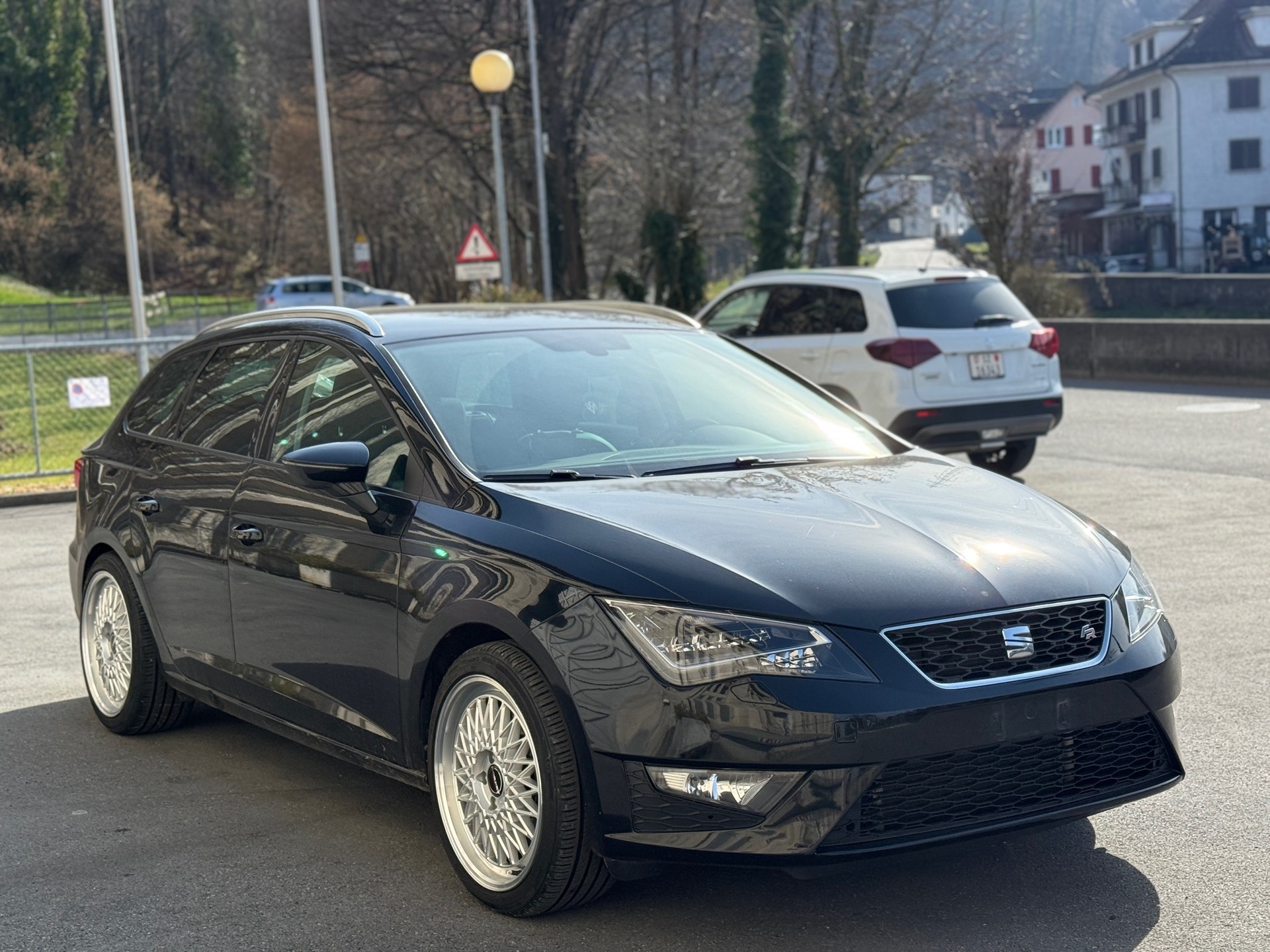 SEAT Leon ST 2.0 TDI FR DSG-image-11