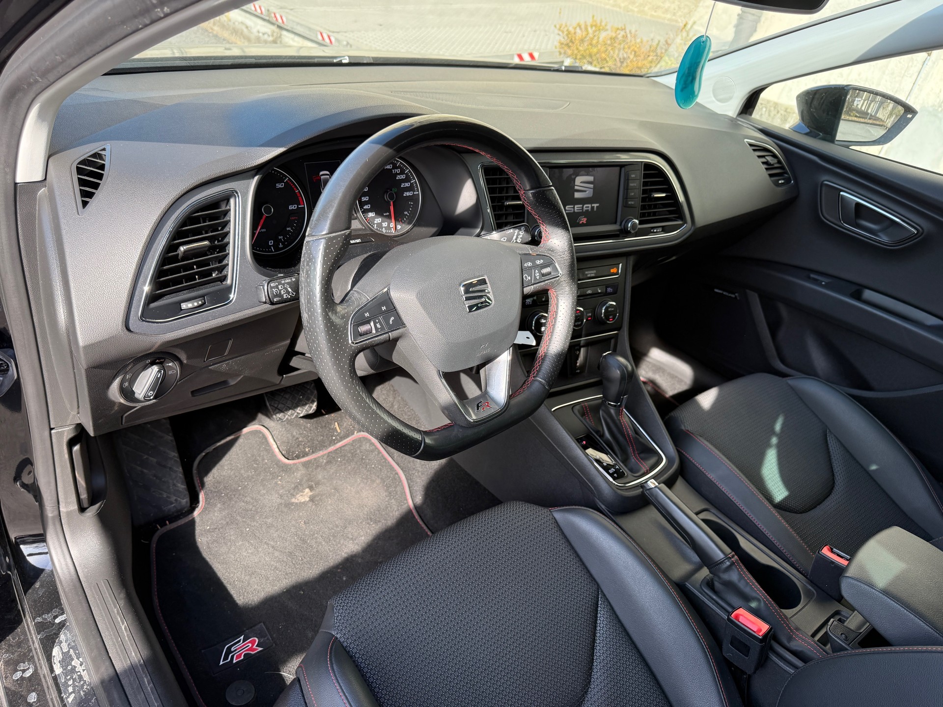 SEAT Leon ST 2.0 TDI FR DSG-image-5