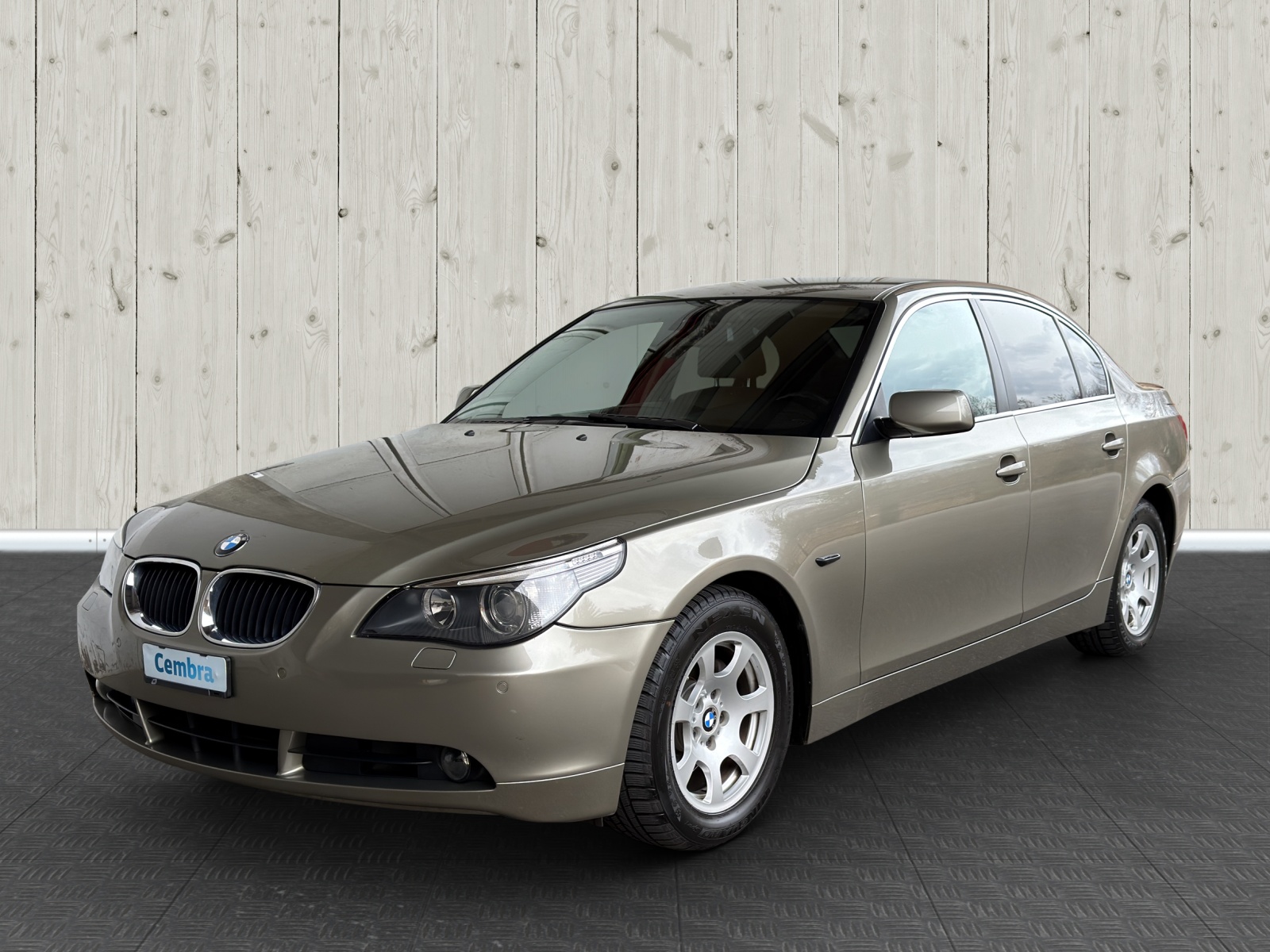 BMW 530i-image-2