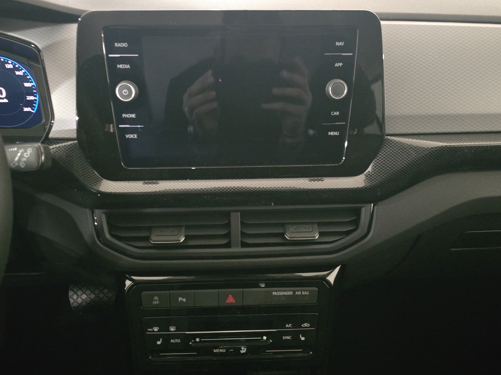 VW T-Cross 1.0 TSI EVO Life DSG-image-10