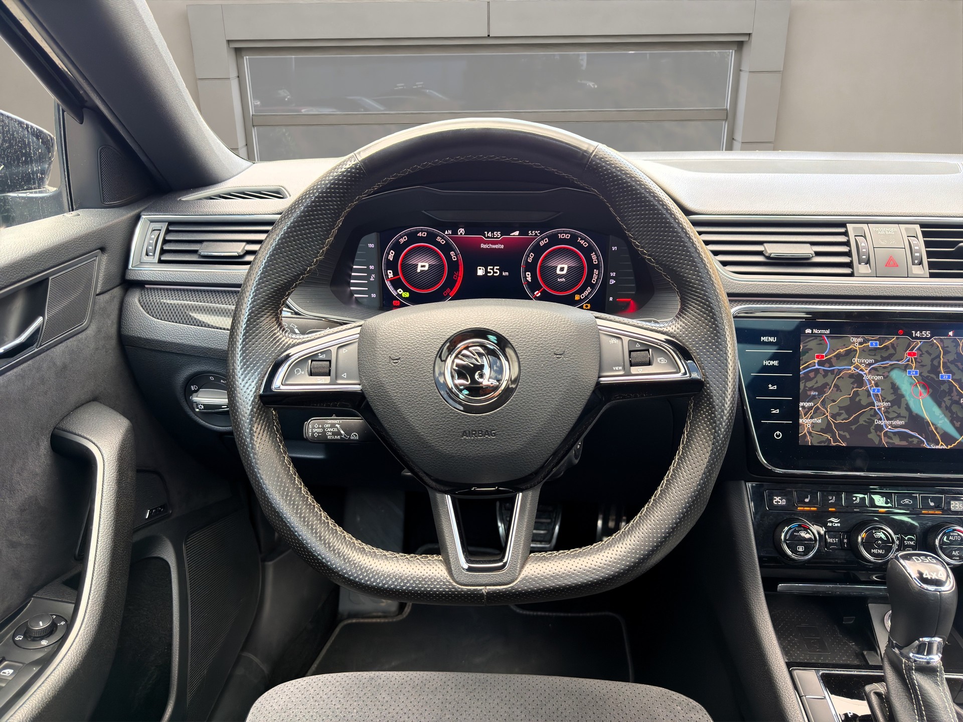 SKODA Superb Combi 2.0 TSI * SportLine+ * DSG 4x4-image-12