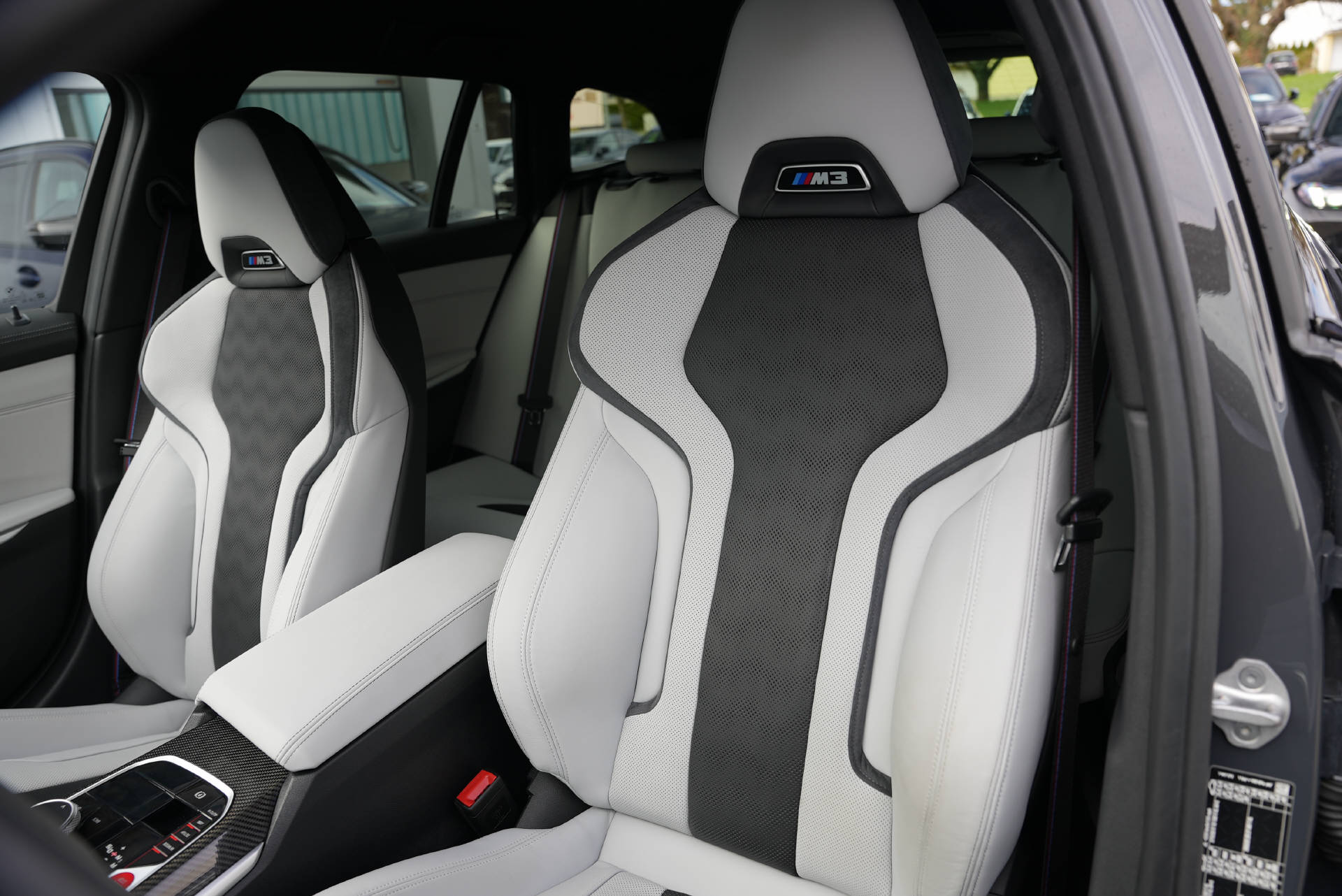 BMW M3 Touring xDrive Competition M LCI-image-9