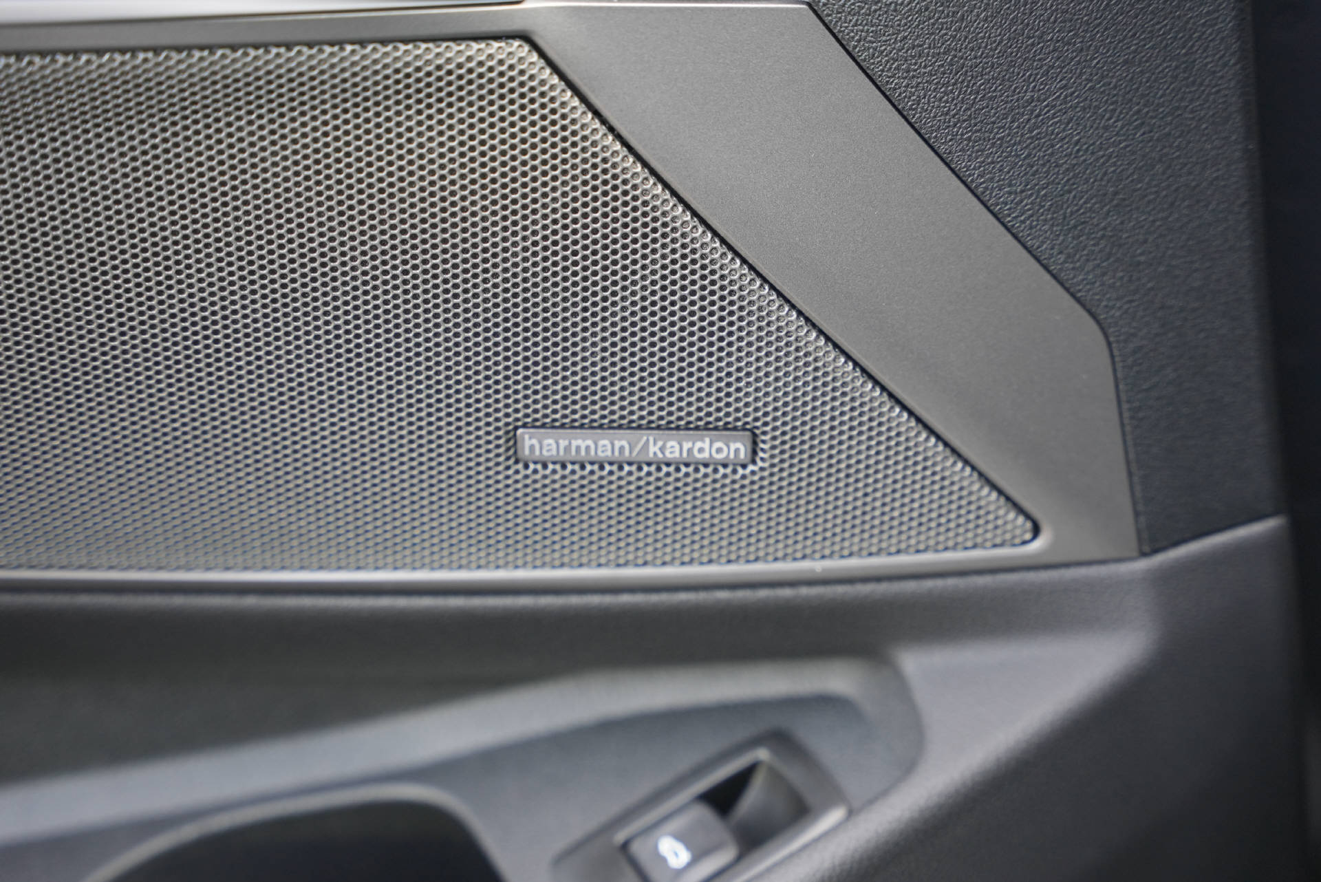 BMW M3 Touring xDrive Competition M LCI-image-15