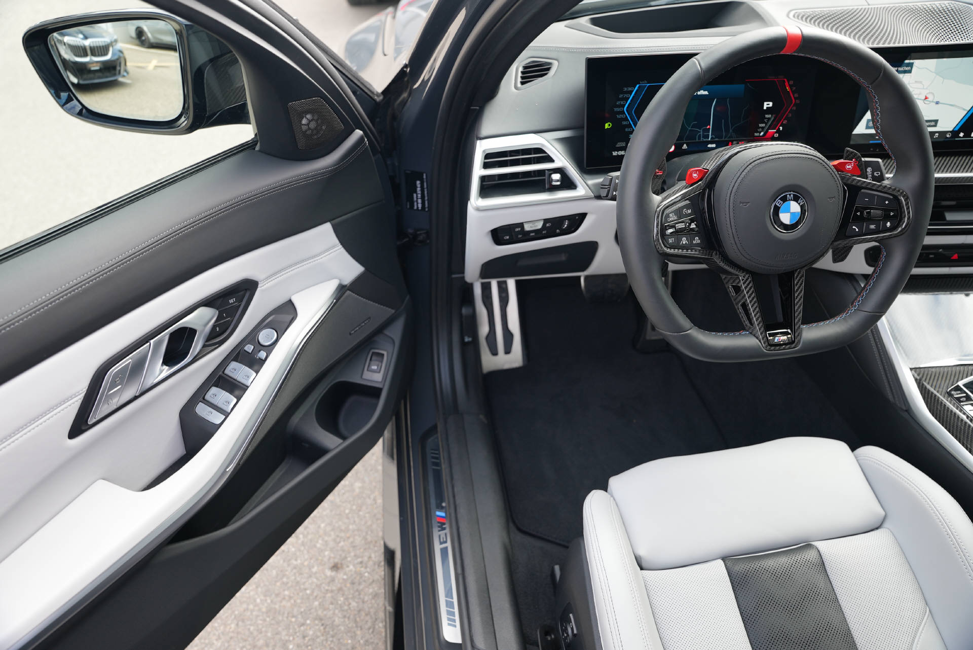 BMW M3 Touring xDrive Competition M LCI-image-8