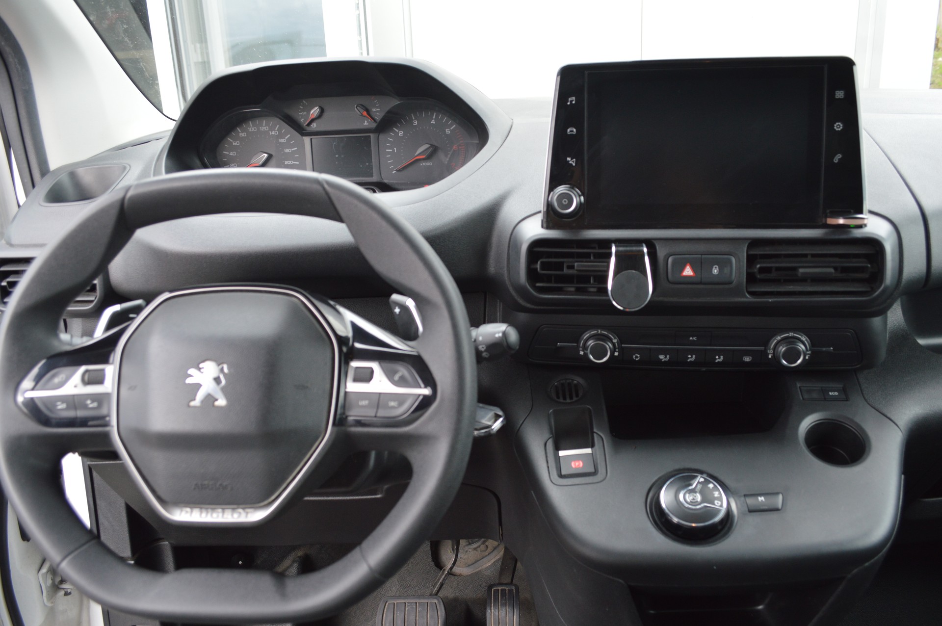 PEUGEOT Partner 1.2 Pure Tech s/s Premium EAT8 650kg-image-8